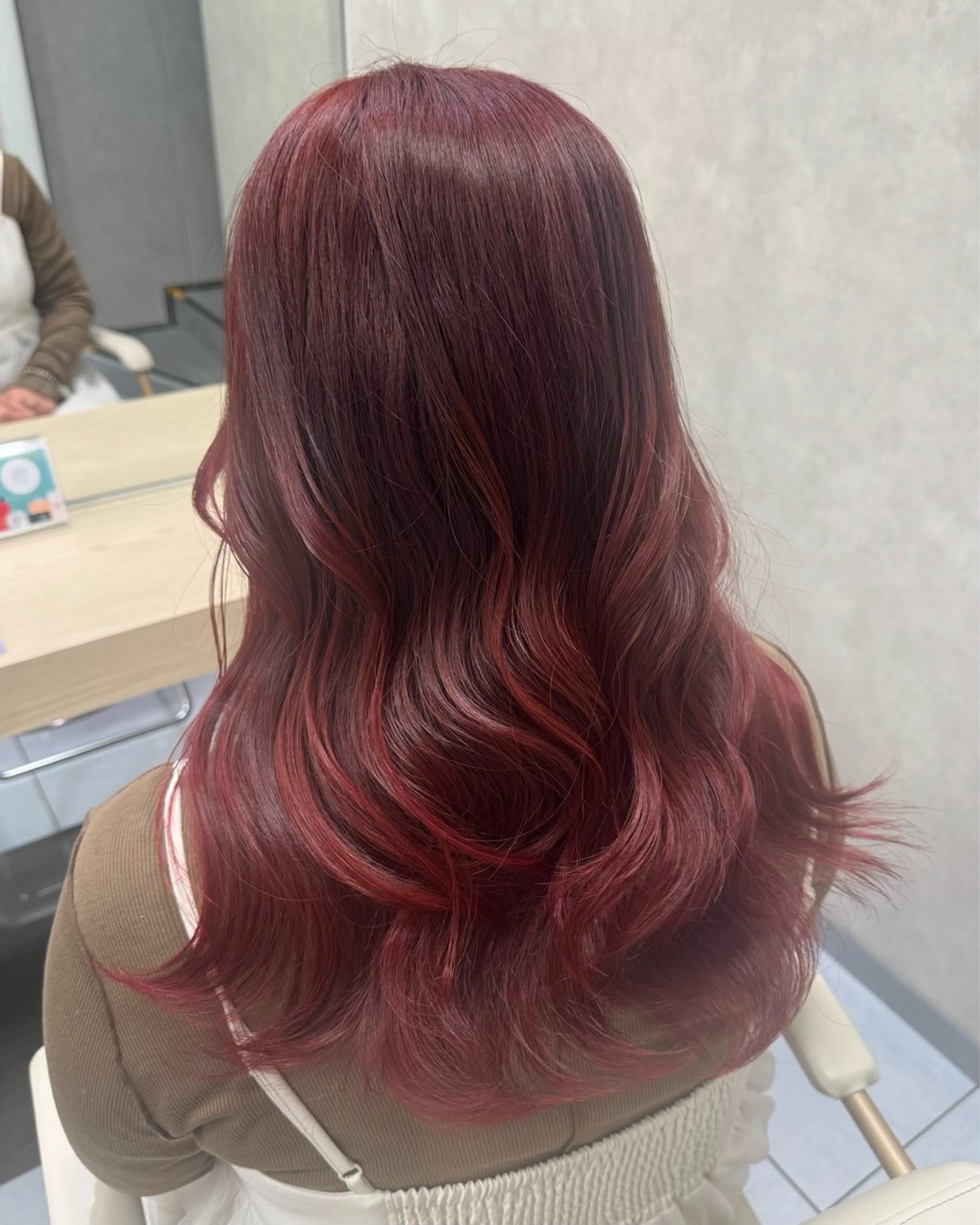 ロング カラー カット ヘアカラー 韓国レイヤーカット/ くすみカラー/モモのヘアスタイル