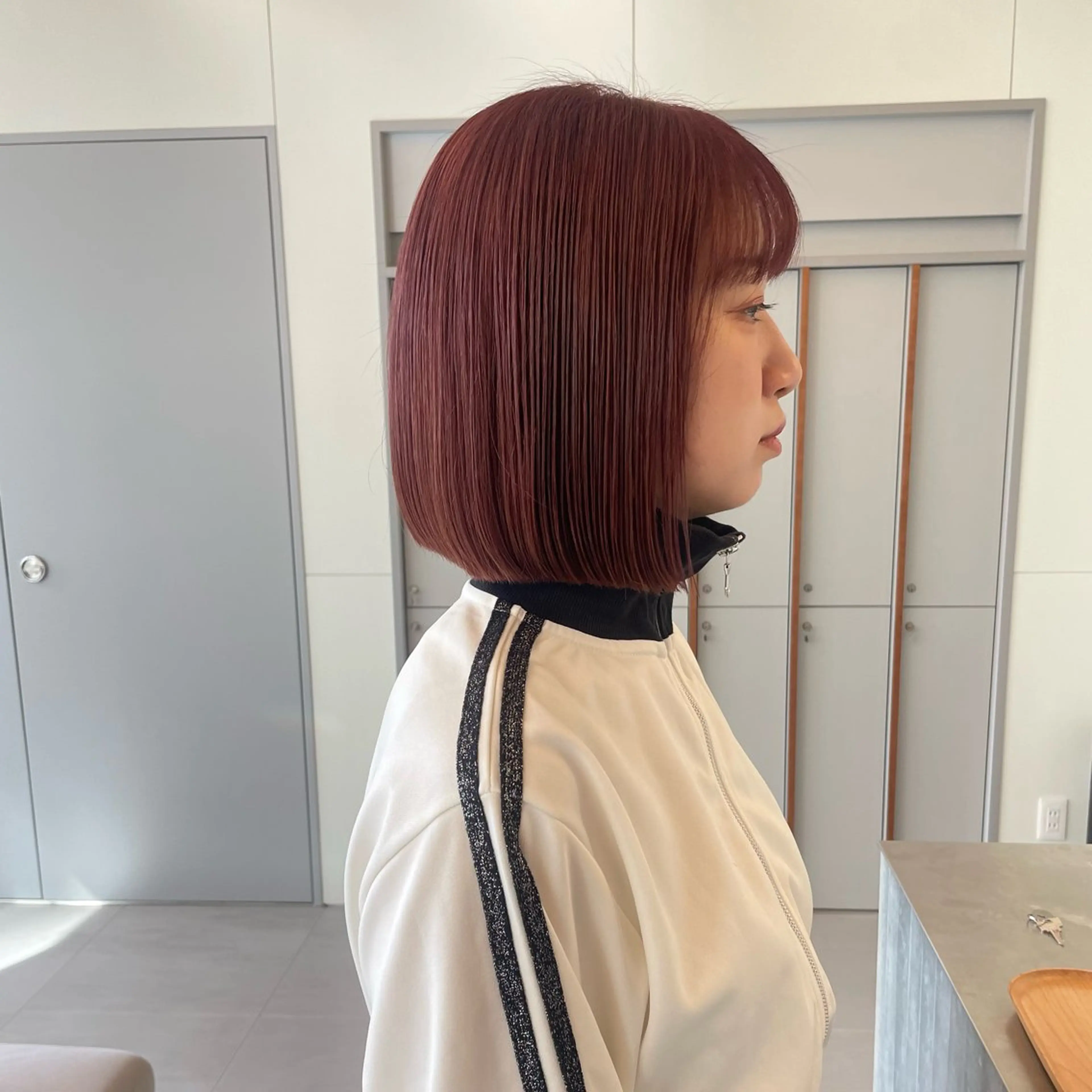 ショート カラー ベージュカラー ブリーチ 透明感カラー ダブルカラー ピンクカラー ヘアカラー トリートメント ブリーチ/レイヤー 🌻Mutsumiのヘアスタイル