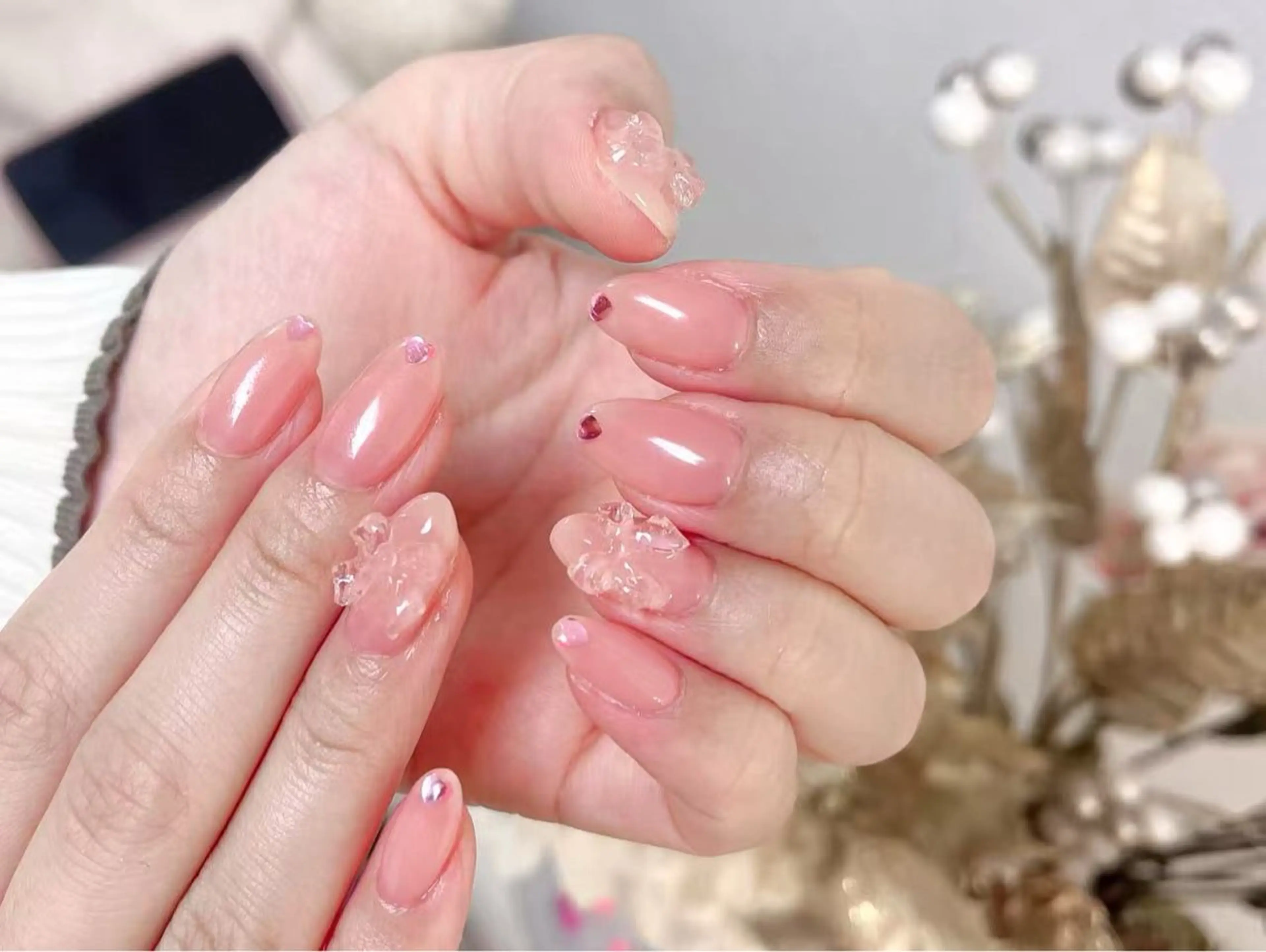 ネイル ハンドネイル グロー ネイルのネイルデザイン