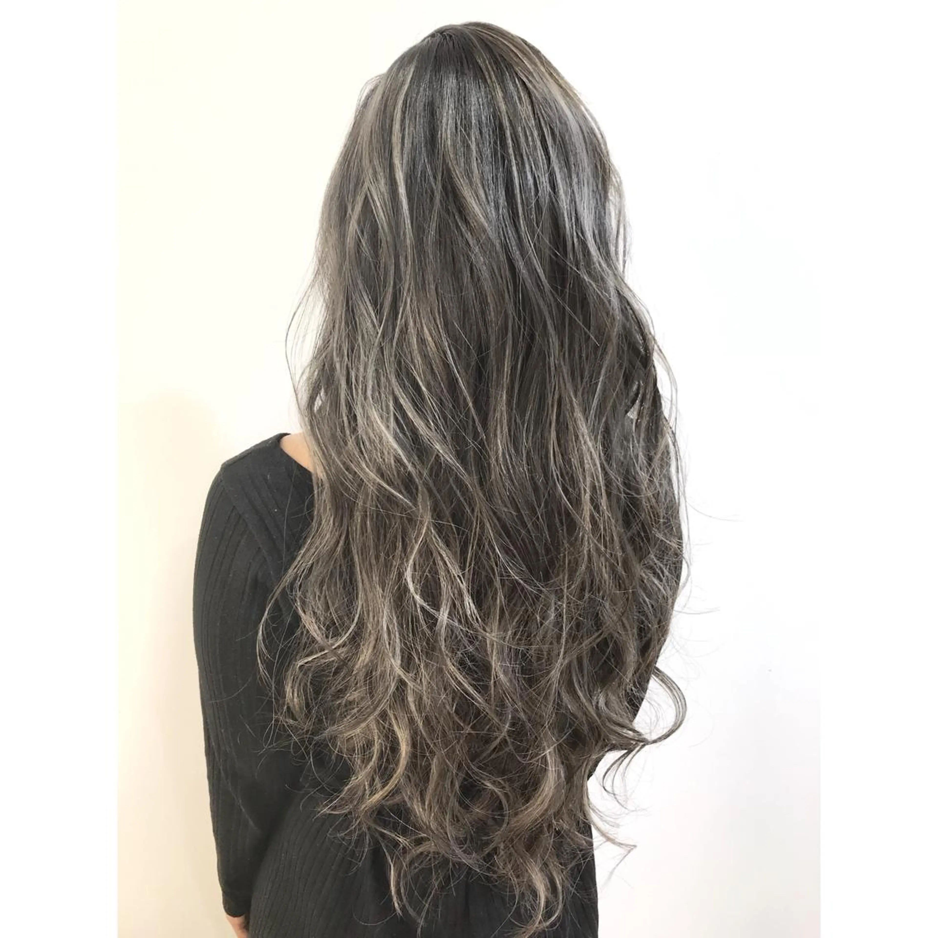 ロング カラー ヘアアレンジ ヘアカラー トリートメント シアーベージュニスト 🥣大石亜里紗のヘアスタイル