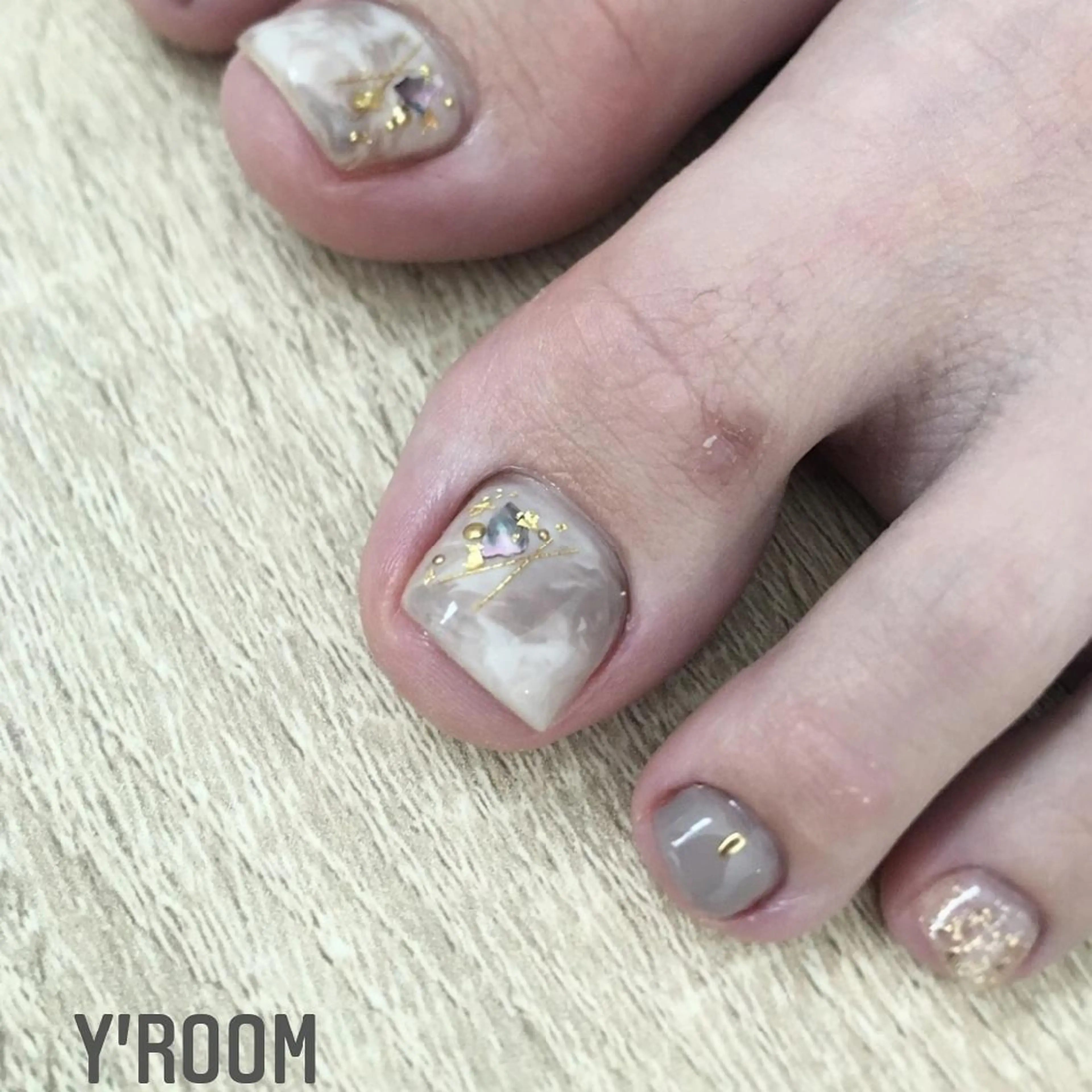 ネイル ジェルネイル ニュアンスネイル ワンカラーネイル パラジェル 夏ネイル YUKA （ネイリスト）のネイルデザイン