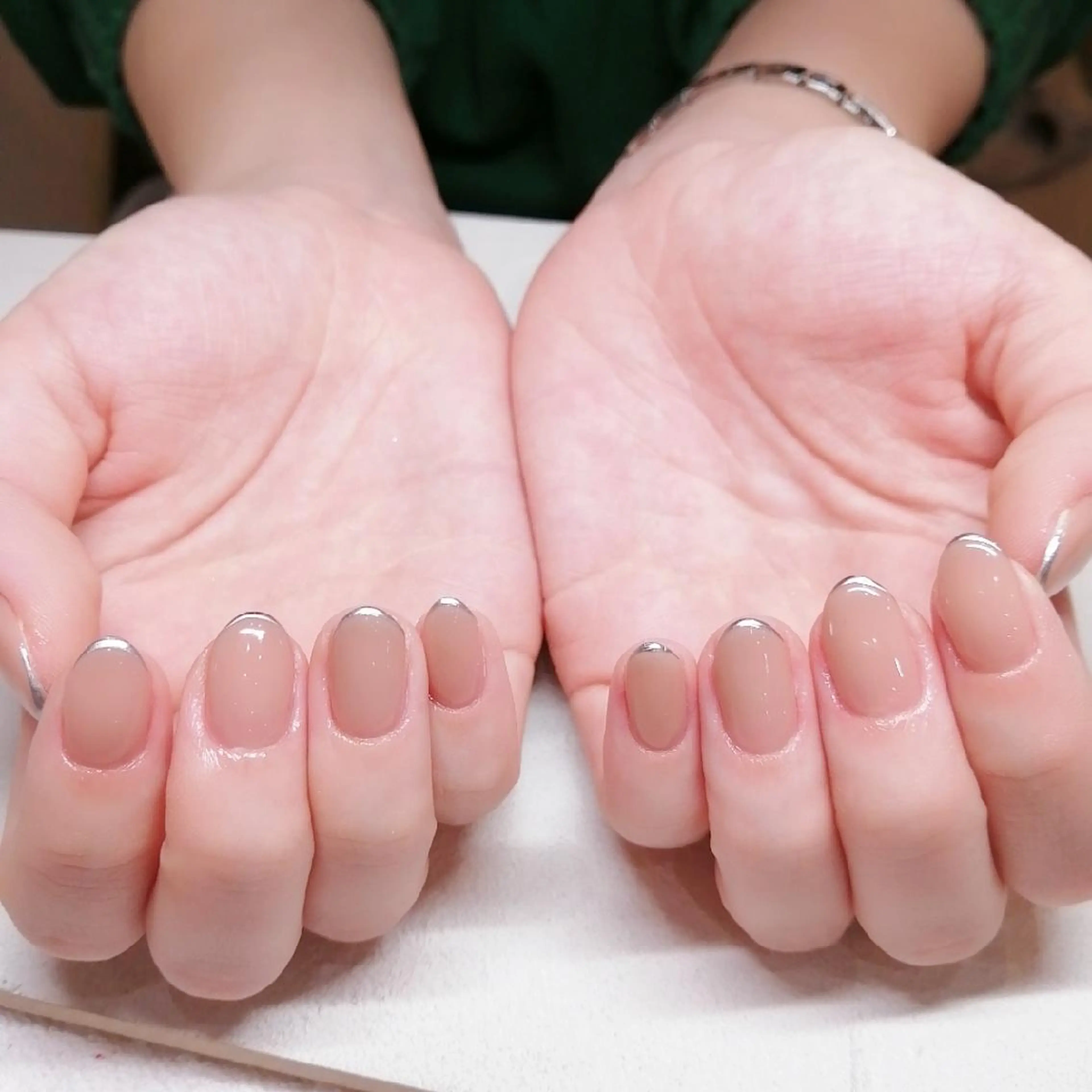 ネイル フレンチネイル I.プライベートネイルサロン所属・I.プライベート ネイルサロンの眉毛・アイブロウイメージ