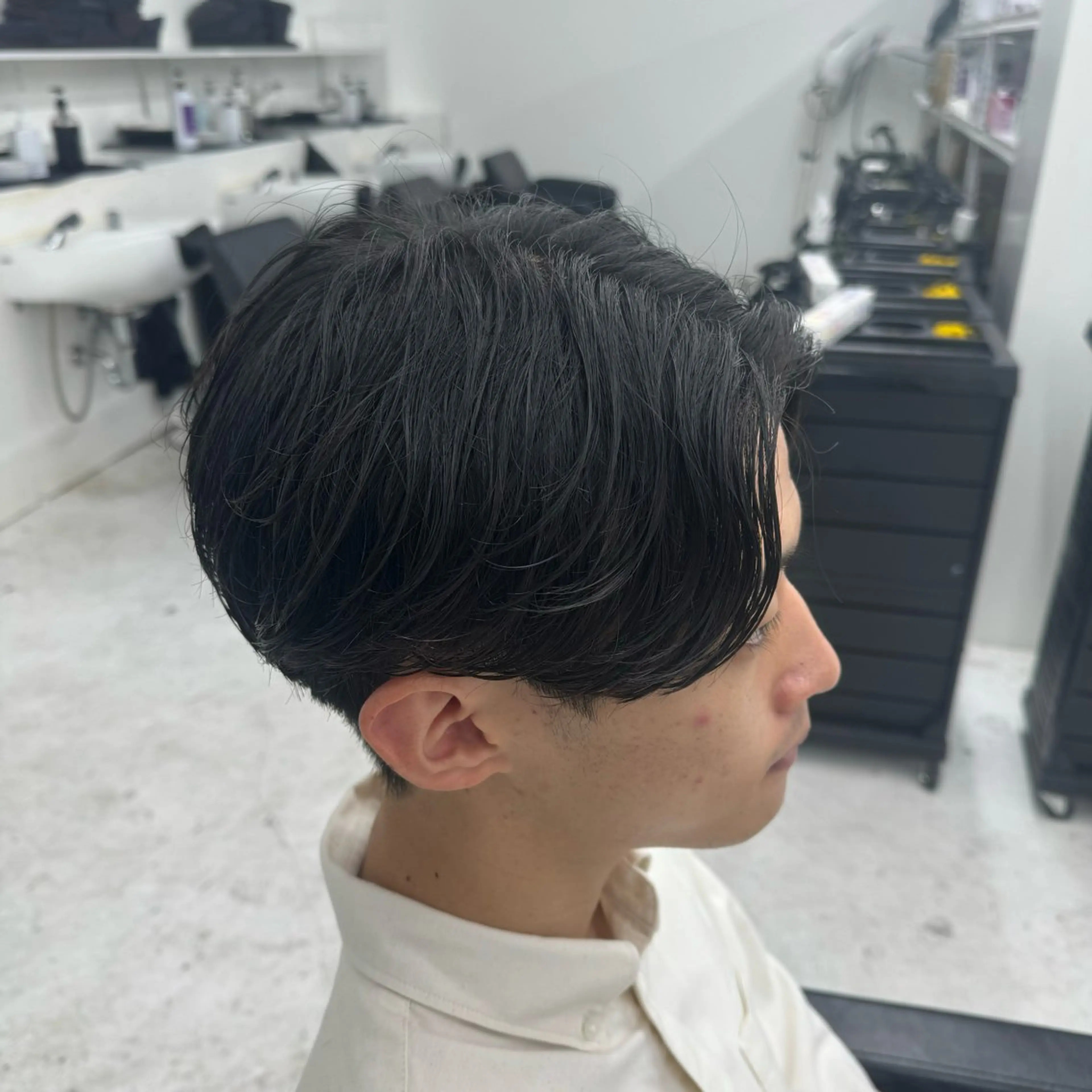 ミディアム パーマ メンズ ミディアムパーマ メンズパーマ カット パーマ 柏メンズカットパーマ NO.1タイチのヘアスタイル