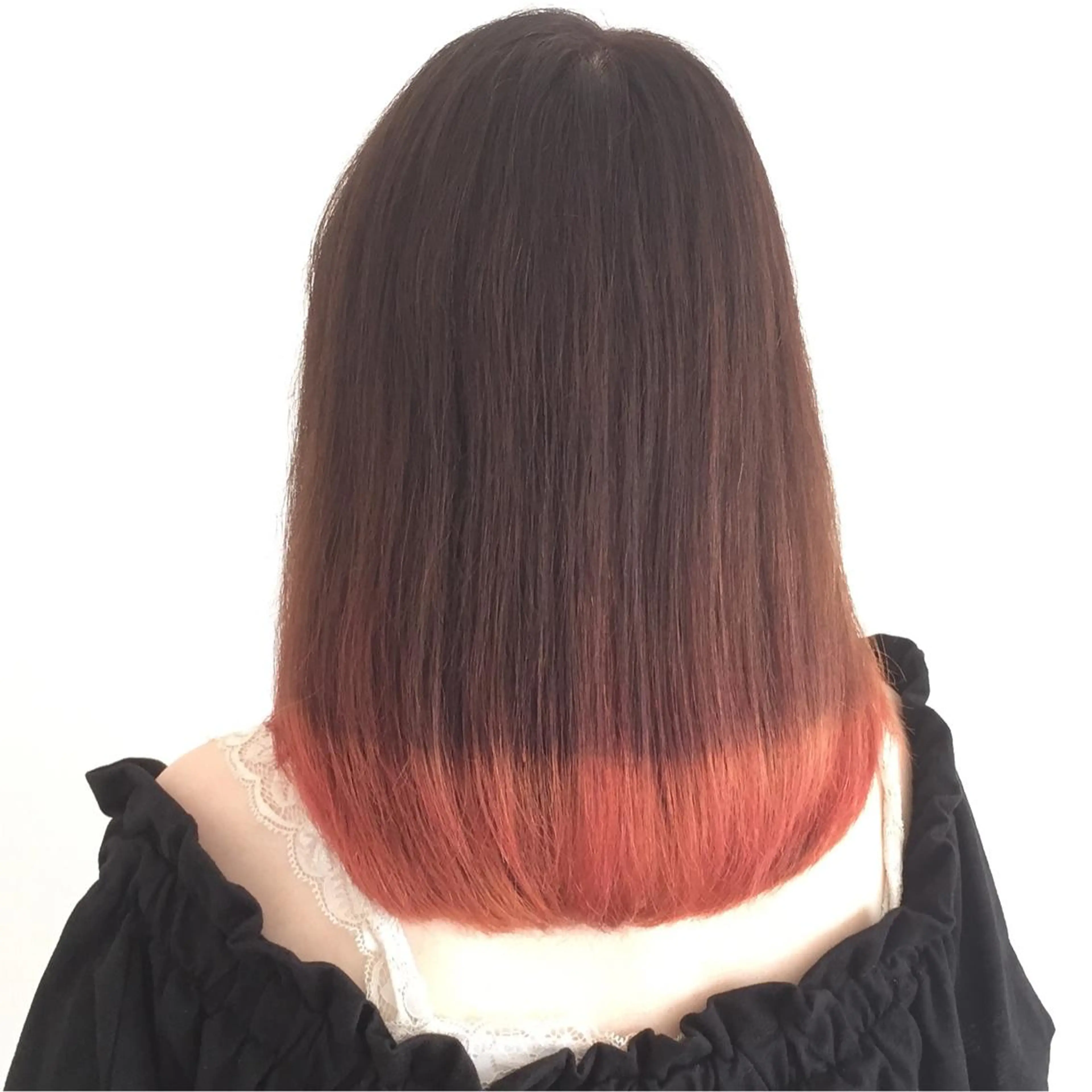 ミディアム カラー レッドカラー 中林 由佳のヘアスタイル