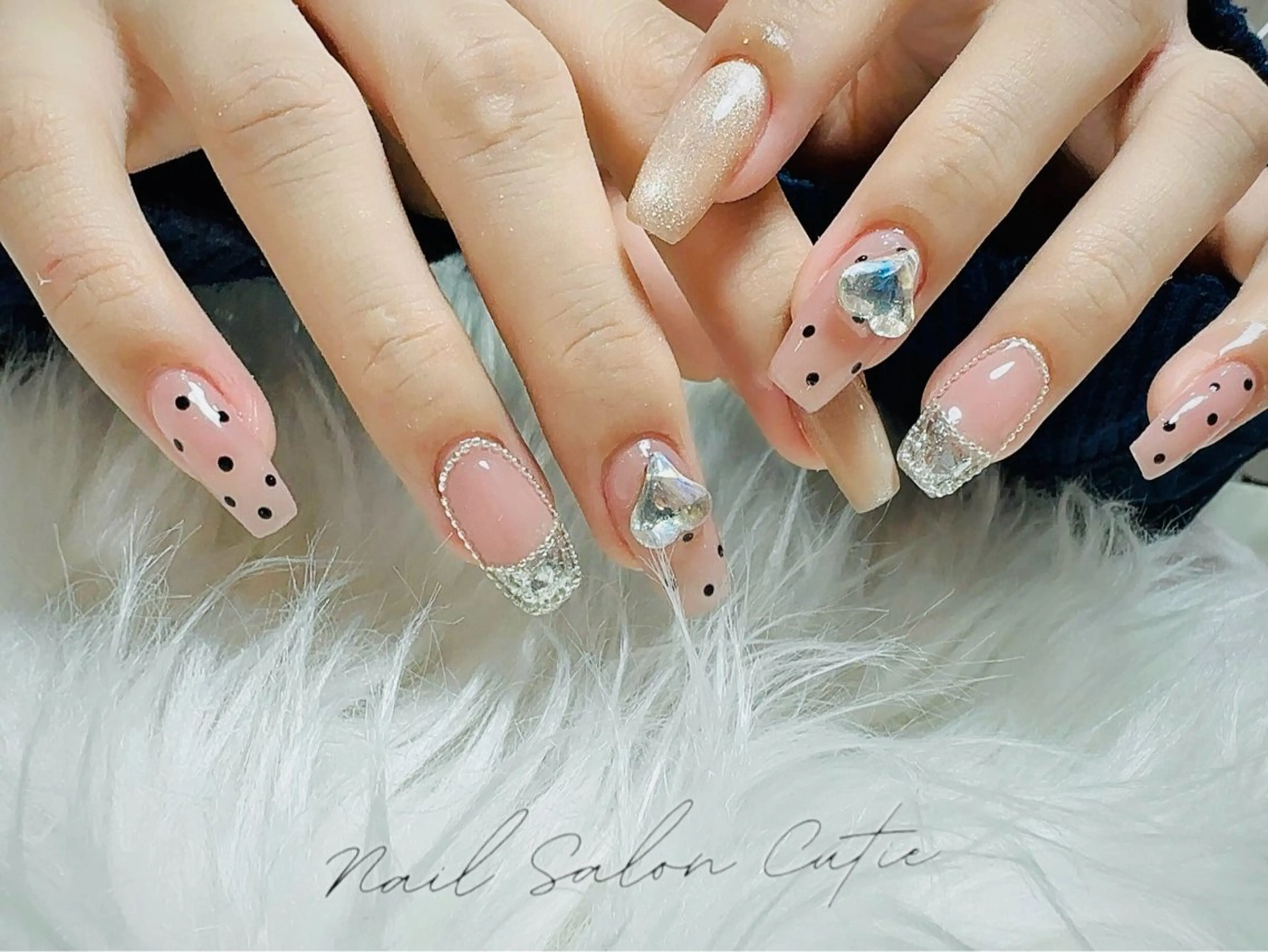 ネイル ジェルネイル 韓国ネイル 持ち込み オフィスネイル パラジェル ワンホンネイル 韓国ネイルのネイルデザイン