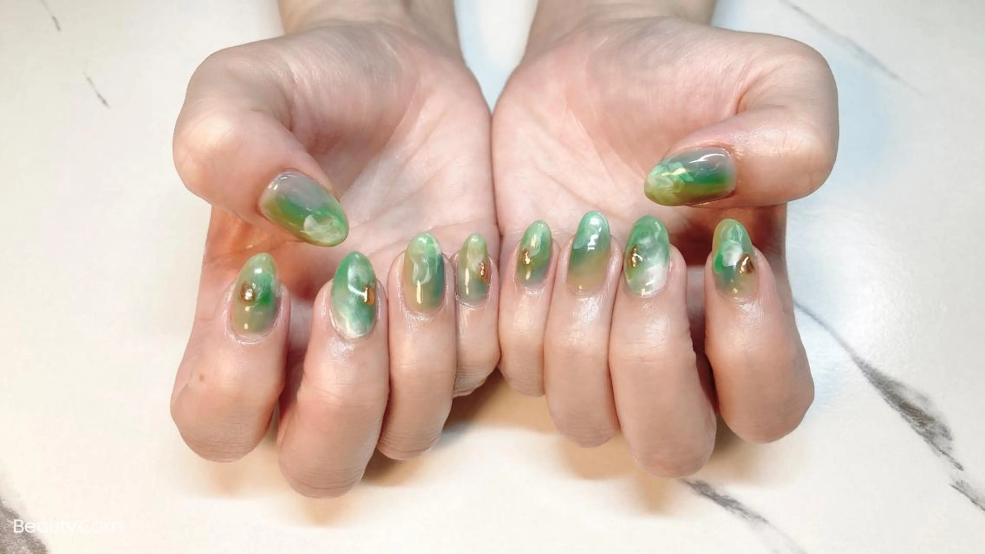 ネイル ewt miniのマツエク・マツパデザイン