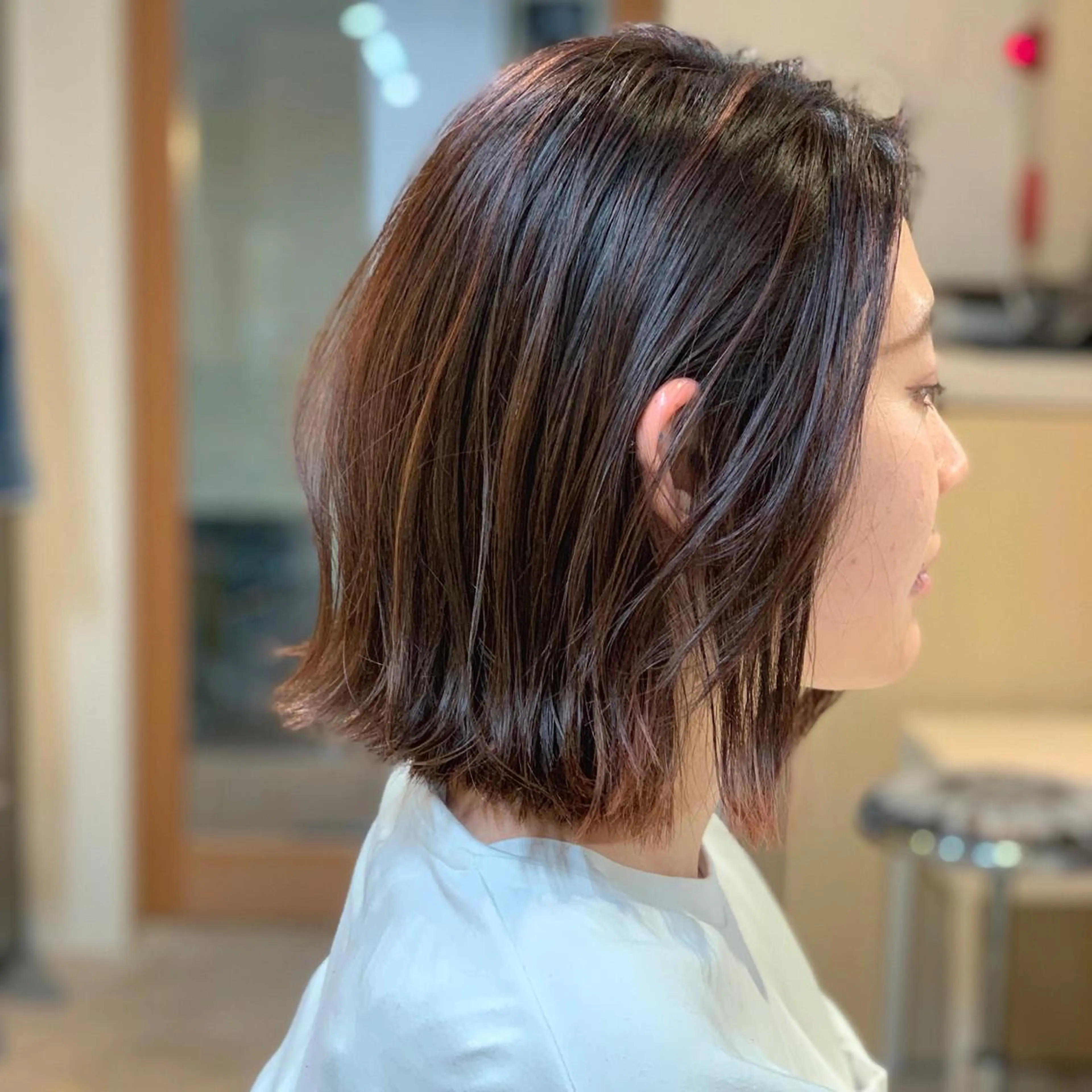 ミディアム カラー ベージュカラー ハイライトカラー ピンクカラー ピンクベージュ ハイライト rewo所属・佐藤 慎哉のヘアスタイル