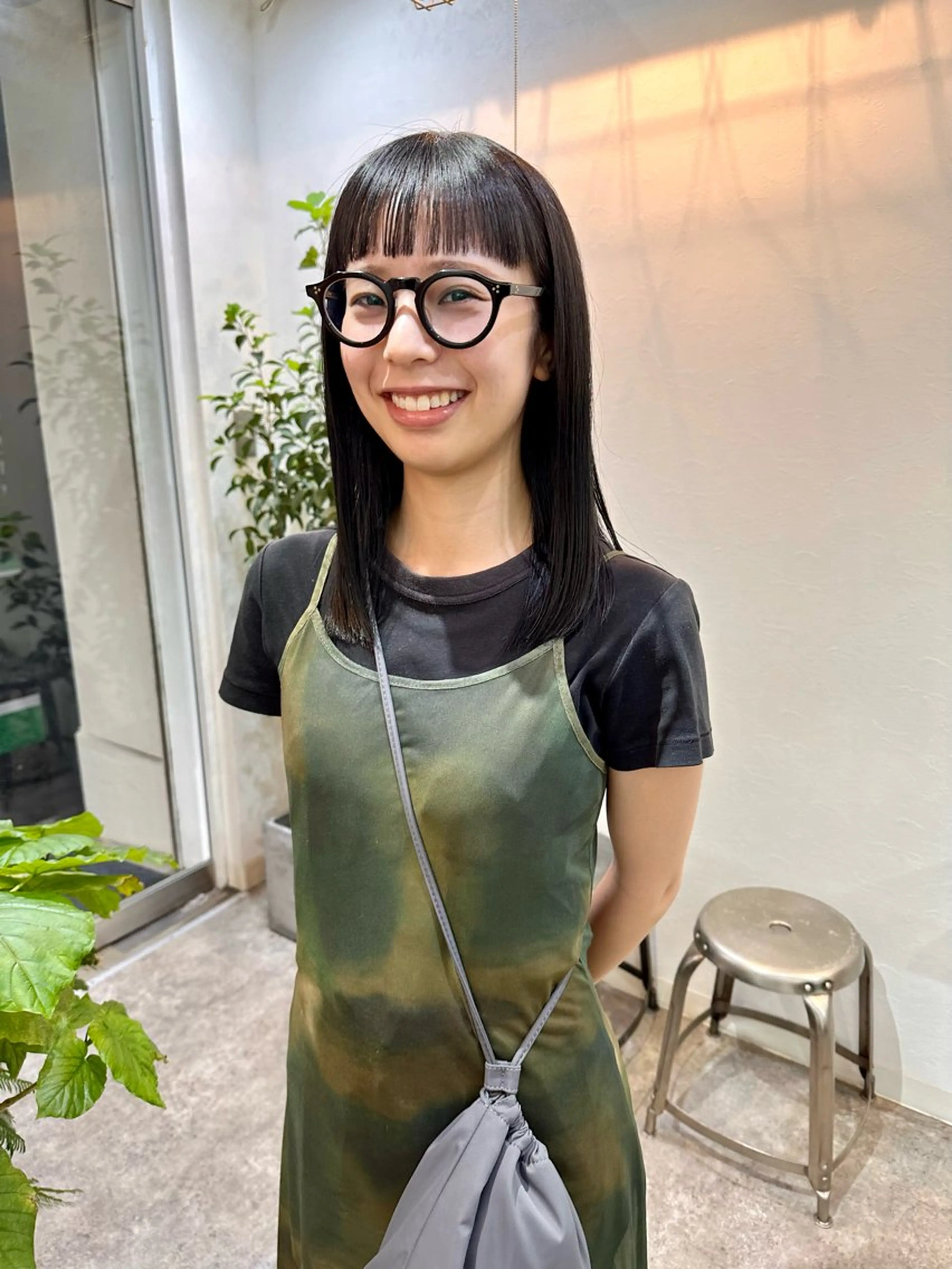 ロング カラー 黒髪 ブルーカラー ブルーブラック オン眉 カット ヘアカラー トリートメント パーマ/透明感カラー /ボブ/吉田一生のヘアスタイル