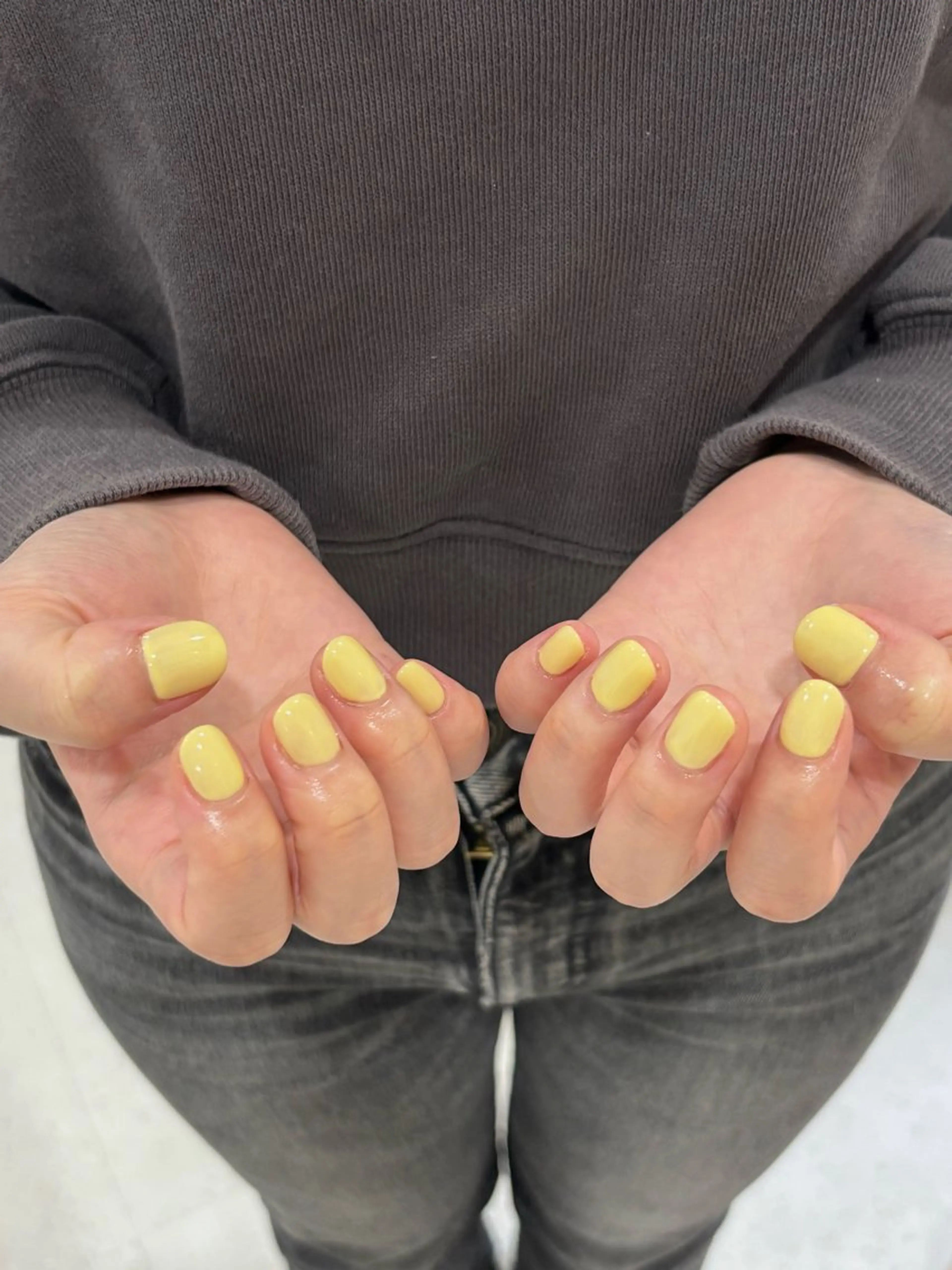 ネイル 春ネイル 黄色 ハンドネイル HARUNOKA kotoneのネイルデザイン