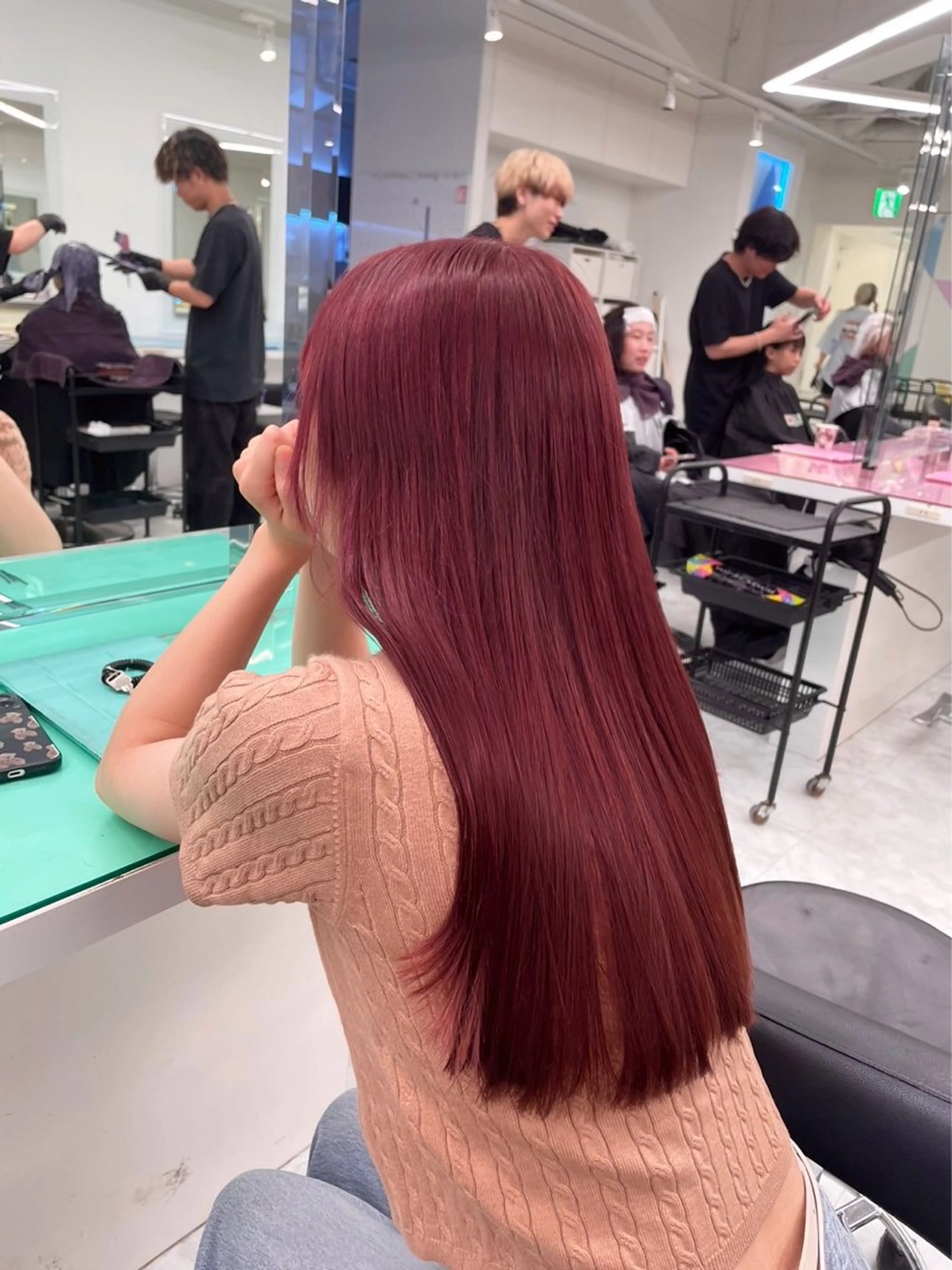 ロング カラー ヘアアレンジ ケアカラー ロング カット ヘアカラー 縮毛矯正 🩶学生指名No.1 レッド・ボルドー🩶のヘアスタイル