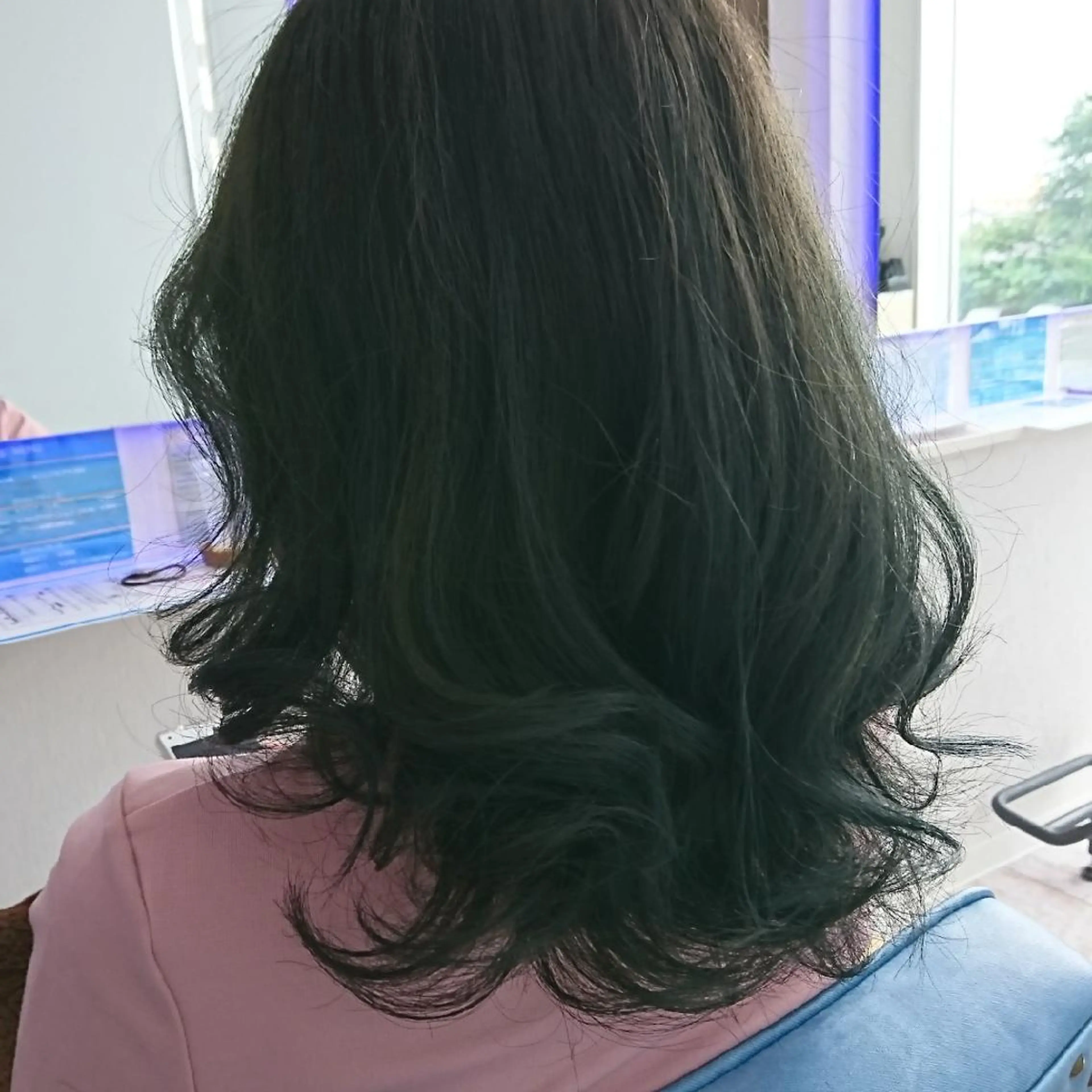 ロング カラー ブルーカラー ブルーグレー ブルーグレージュ グラデーションカラー グレージュ 中嶌 健一のヘアスタイル