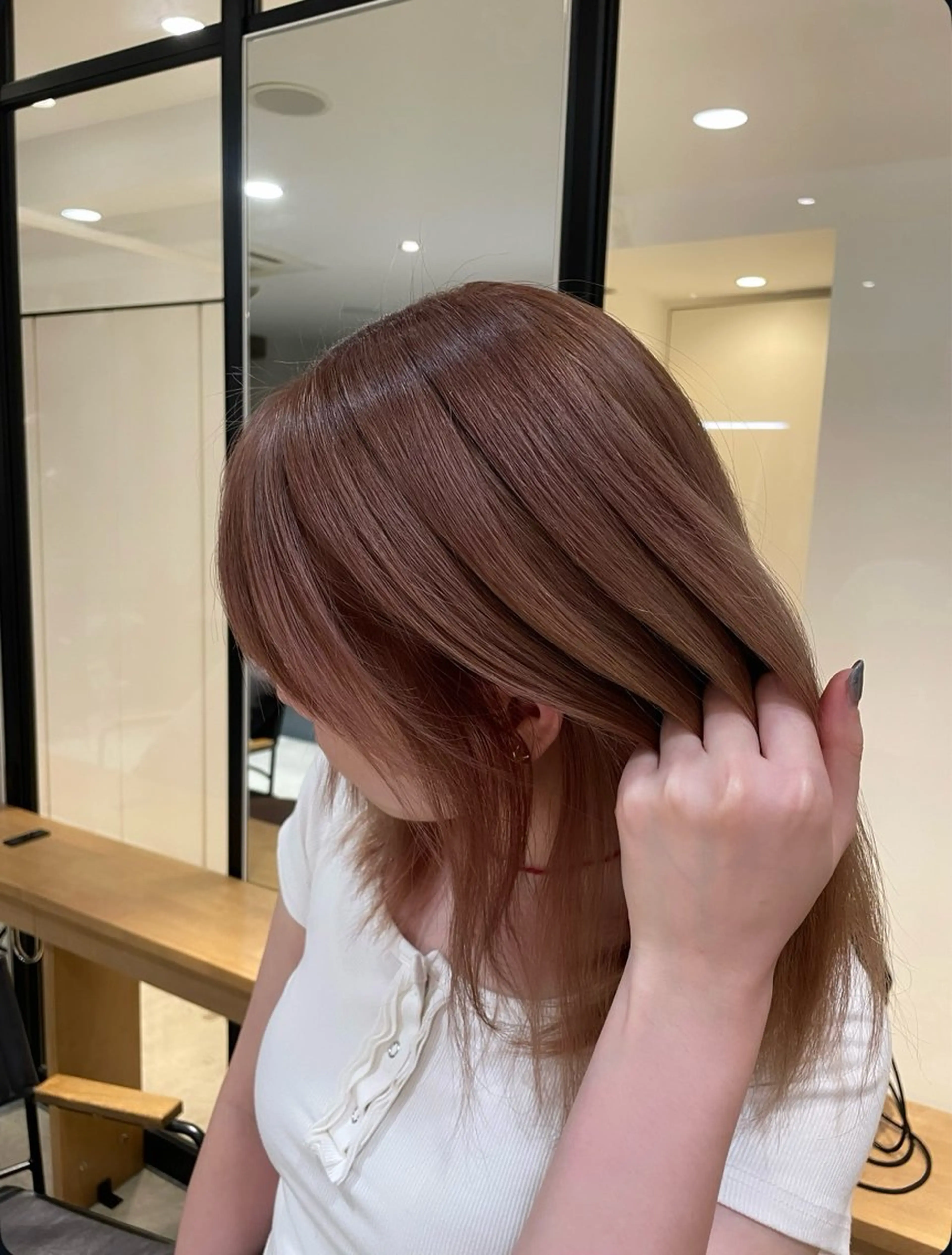 セミロング カラー ヘアカラー 頼金 愛海のヘアスタイル