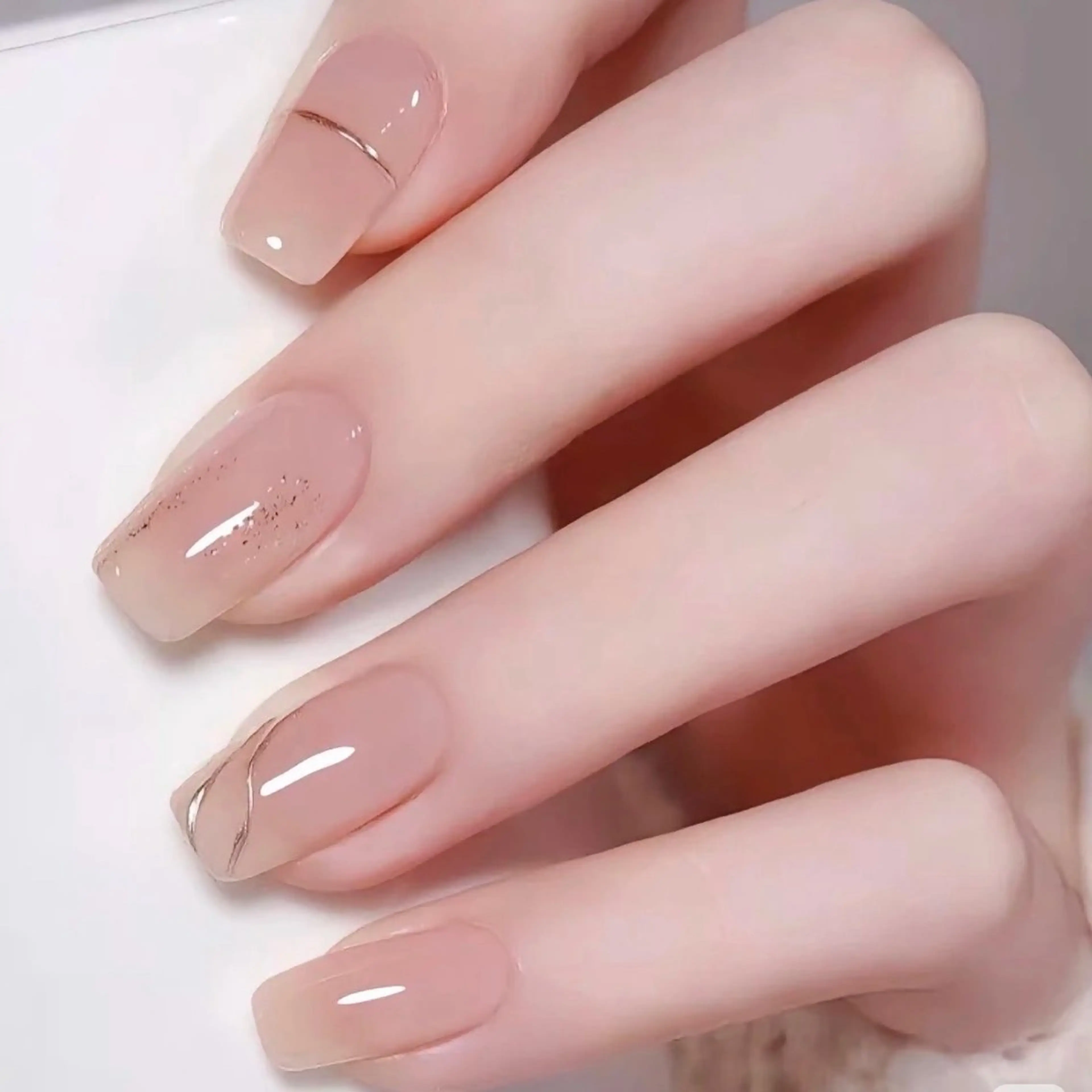 ネイル ATULA Nail 💅チップ長さだしのネイルデザイン