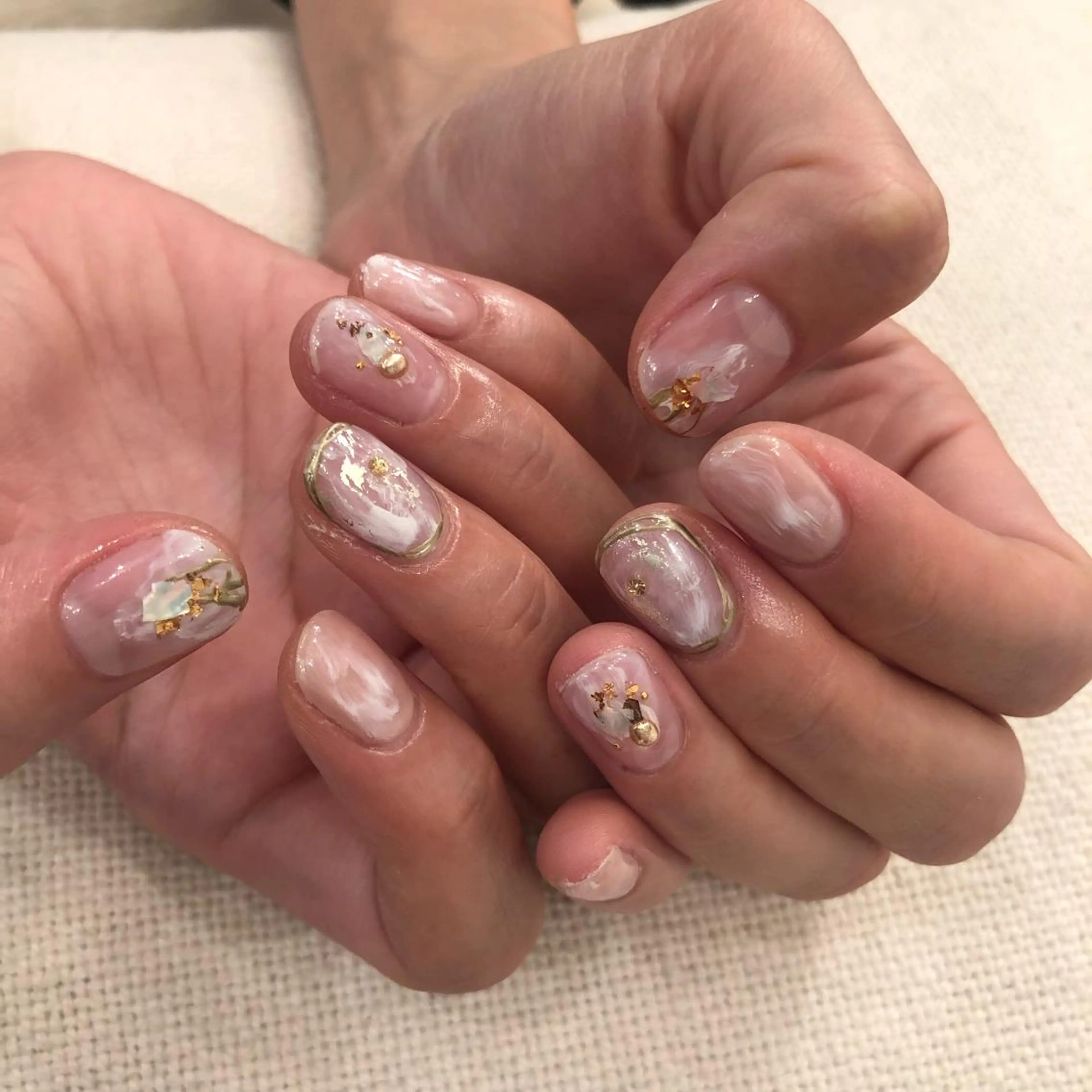 ネイル ニュアンスネイル ホワイト 🎀AYAKO 🎀中韓ネイルのネイルデザイン