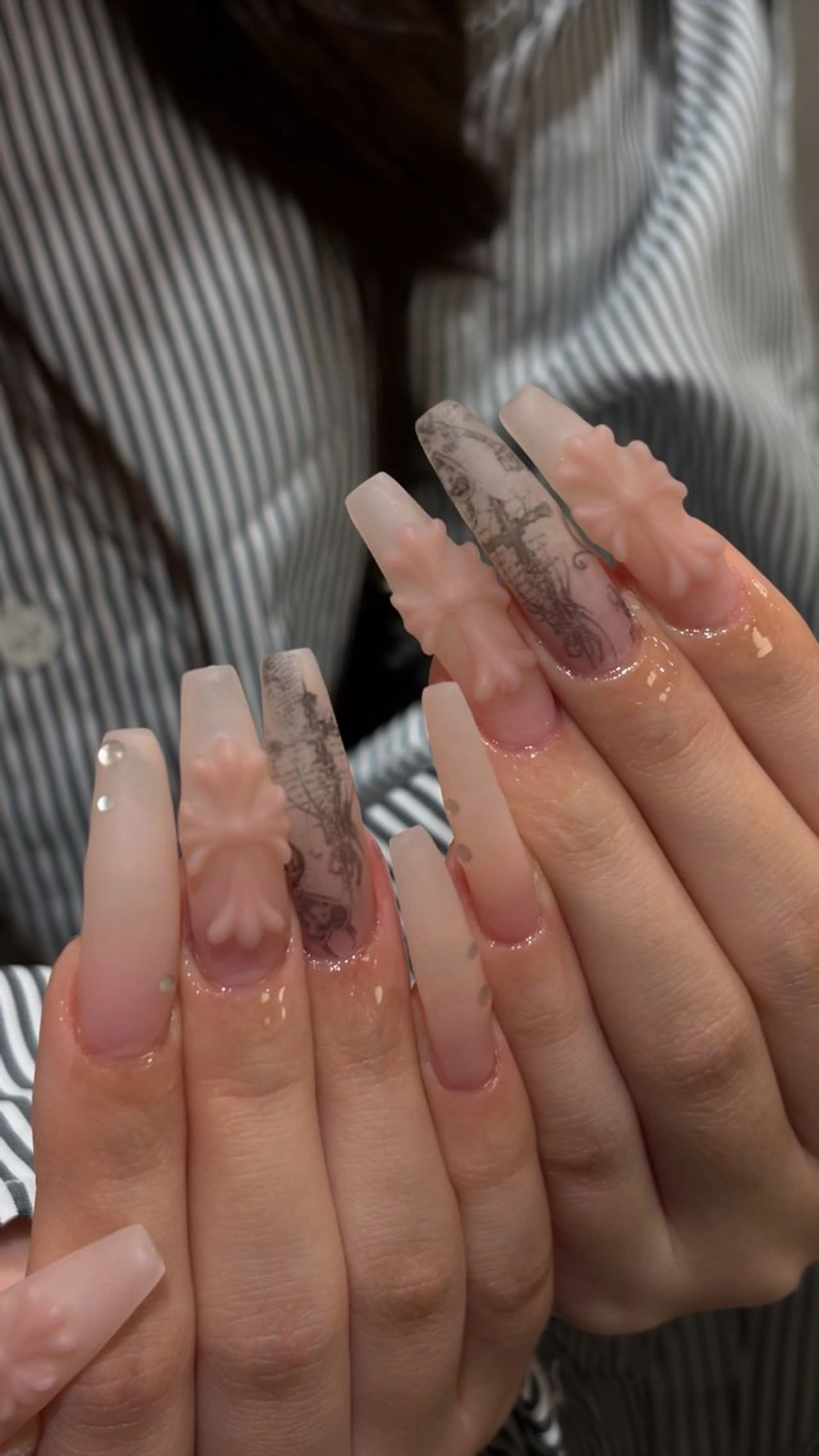 ネイル ハンドネイル フットネイル aile d'Ange所属・ailed'Ange 🍒miuのネイルデザイン