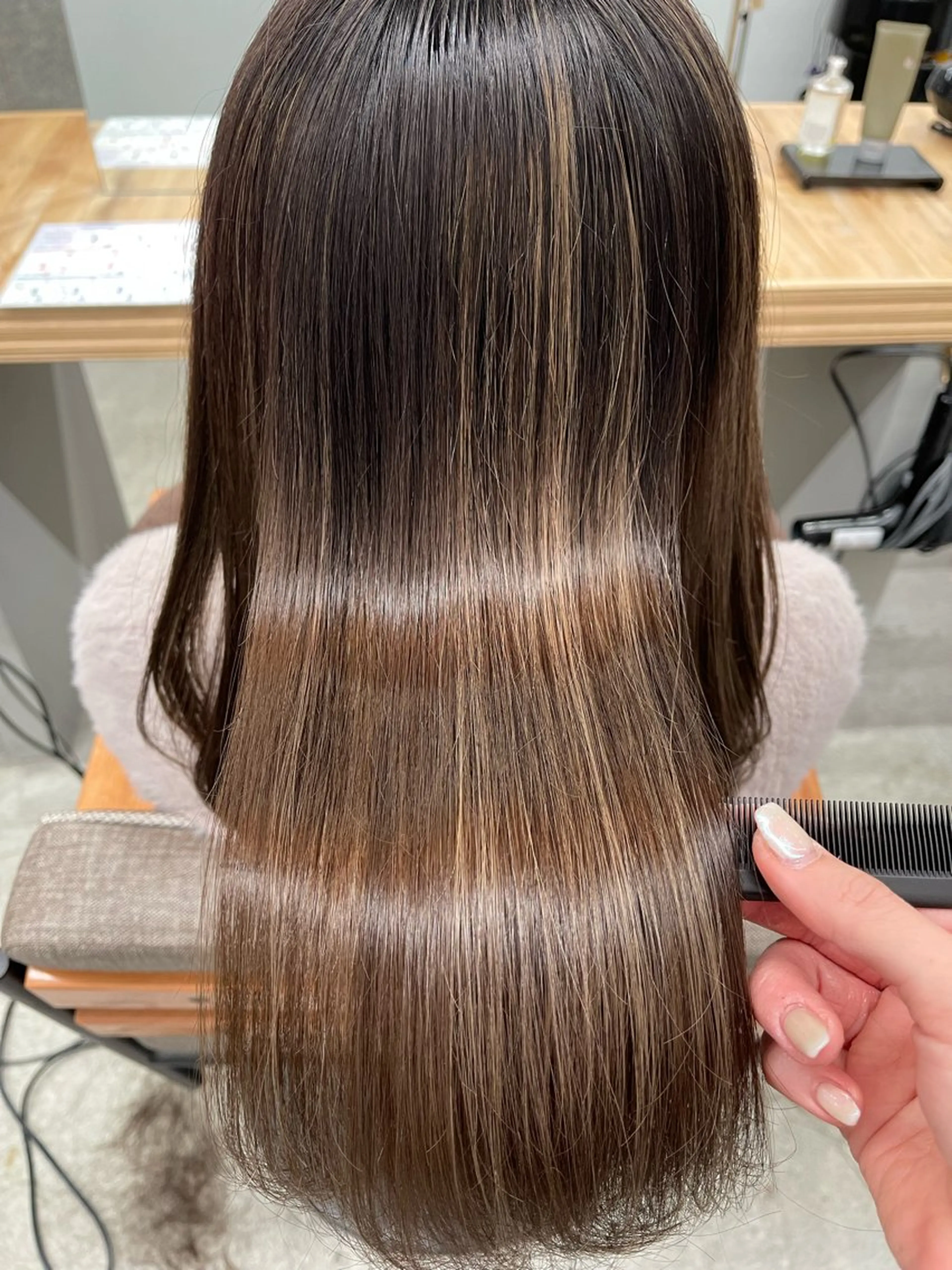 セミロング トリートメント かめい りなのヘアスタイル