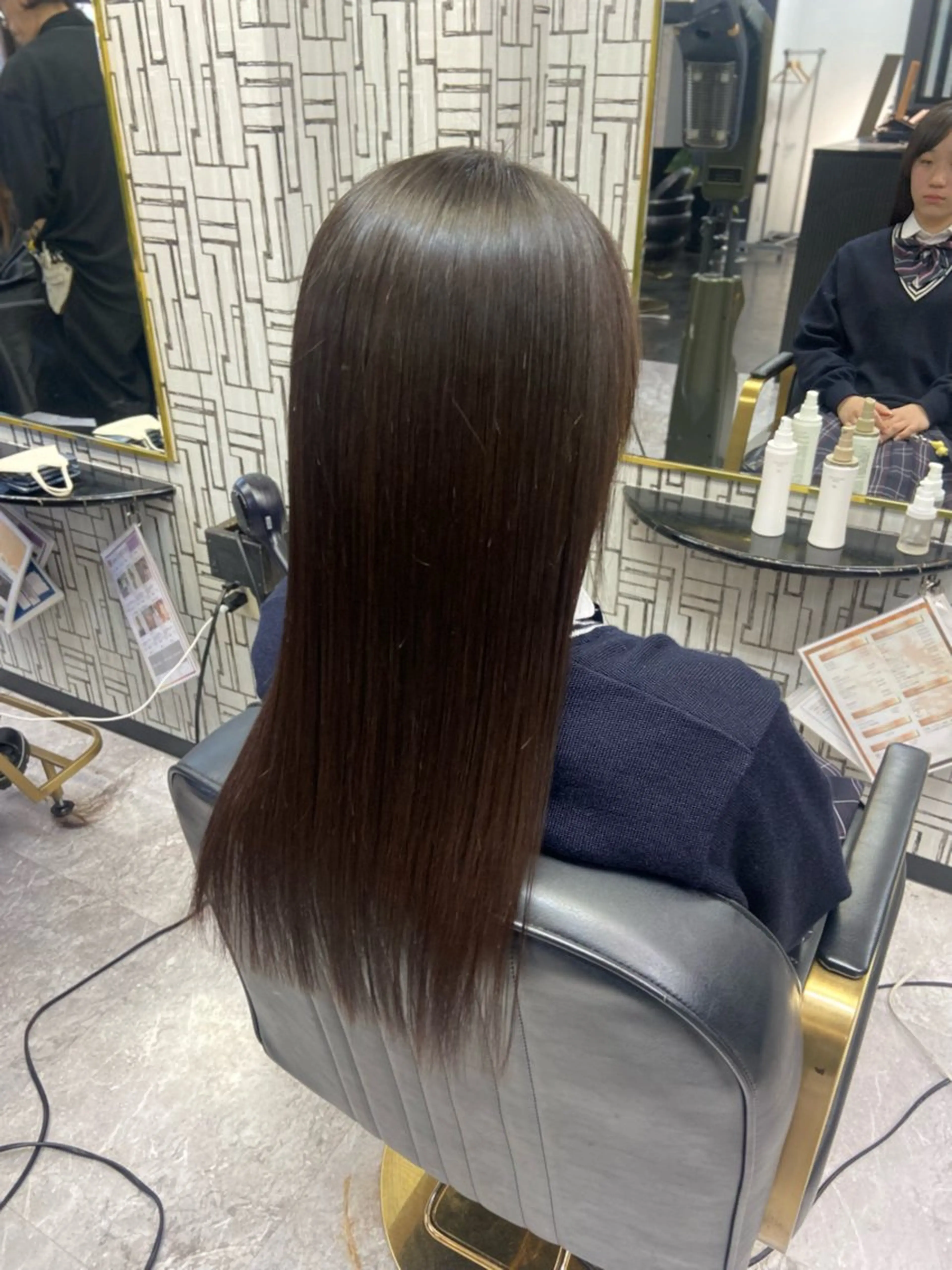 ロング 瀧下 唯のヘアスタイル