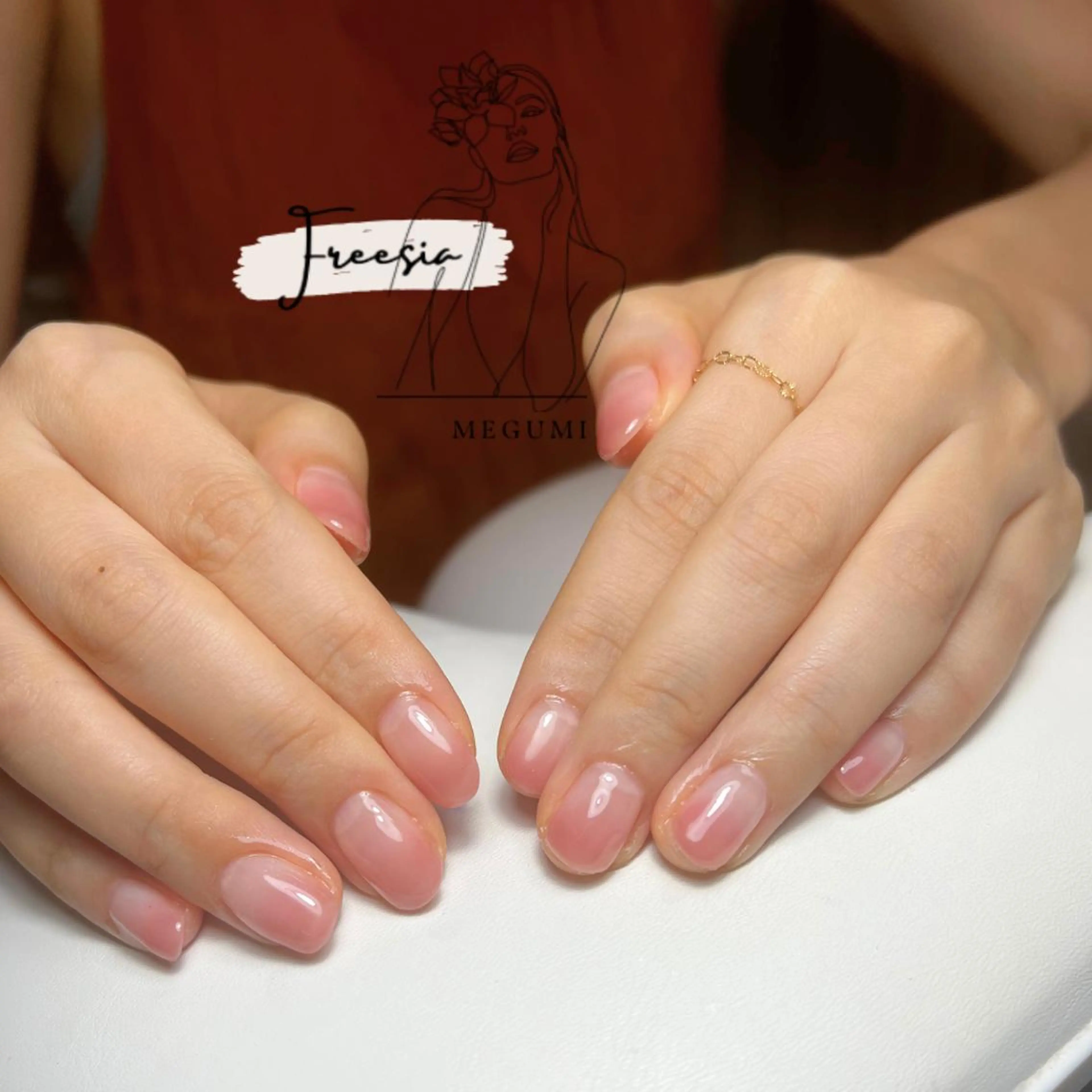 ネイル グラデーション シンプルネイル ハンドネイル ハンドケア 当日予約も歓迎⭕️ Megumiのネイルデザイン