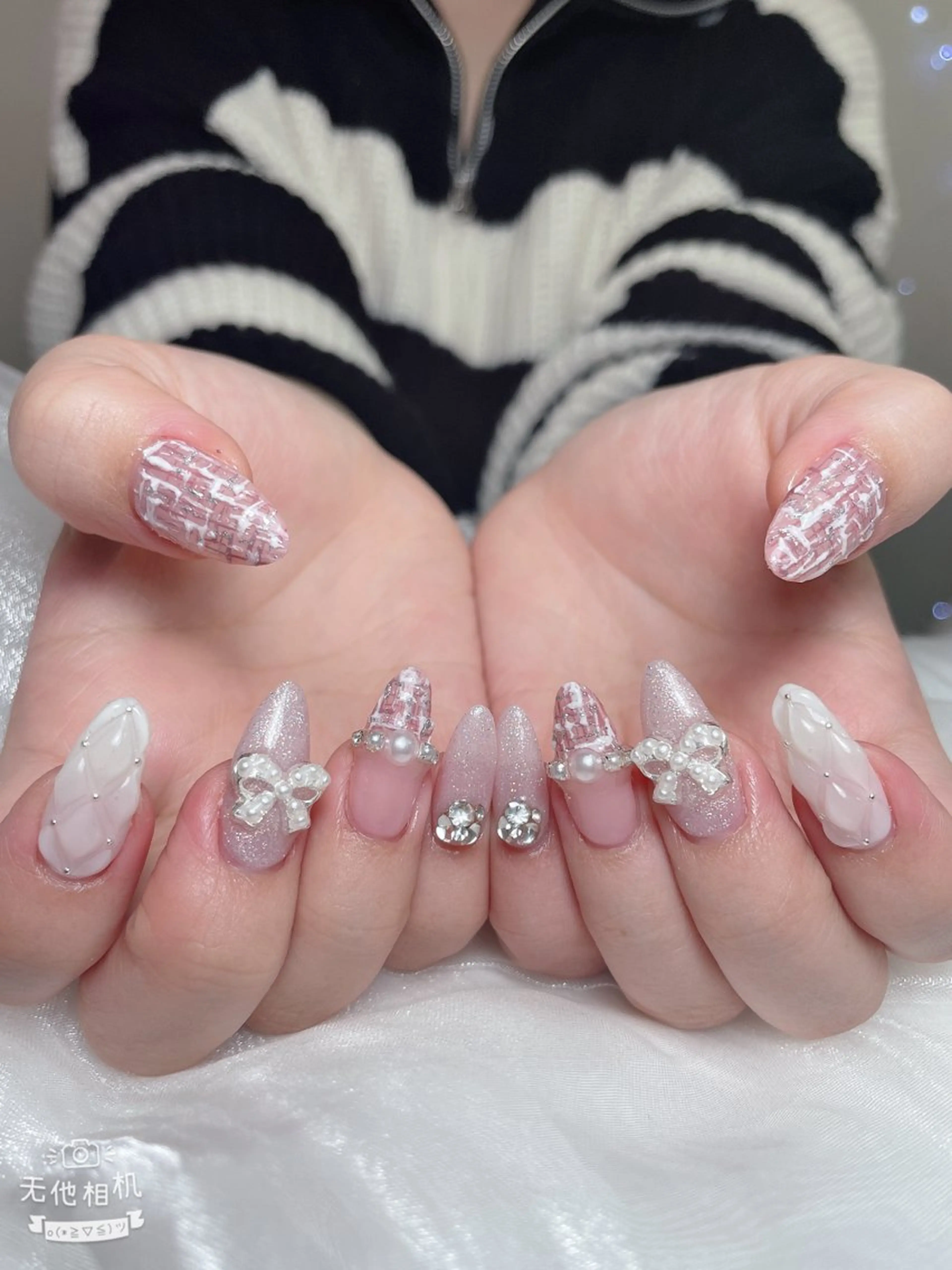 ネイル 成人式 ロングネイル マグネットネイル 大理石ネイル(マーブル) リボン ハンドネイル MoMoA Nail ネイル長さ出し専門店のネイルデザイン