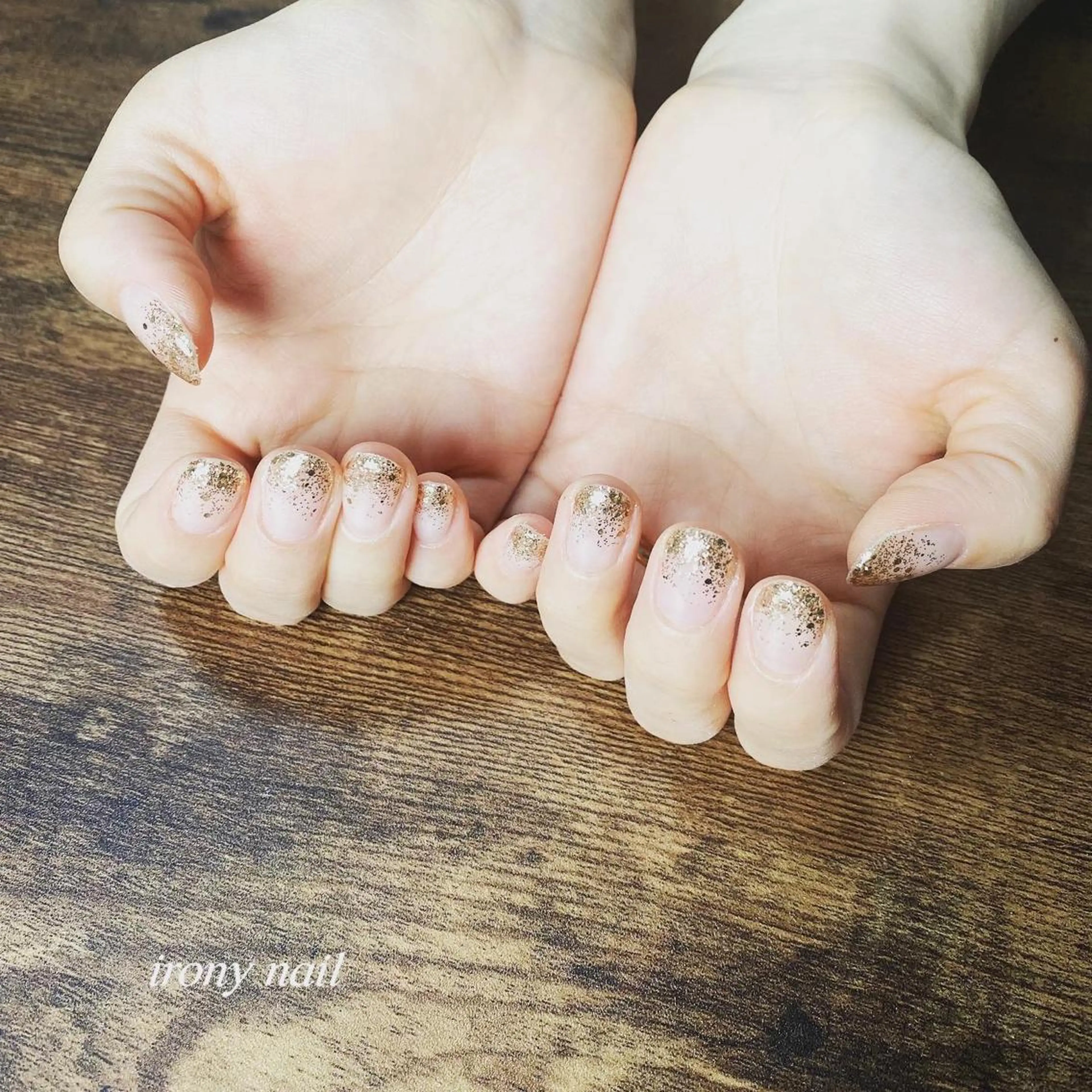 ネイル ラメ(グリッター) ラメグラデーション 鹿島台ネイルサロン/ 長さだし◎のネイルデザイン