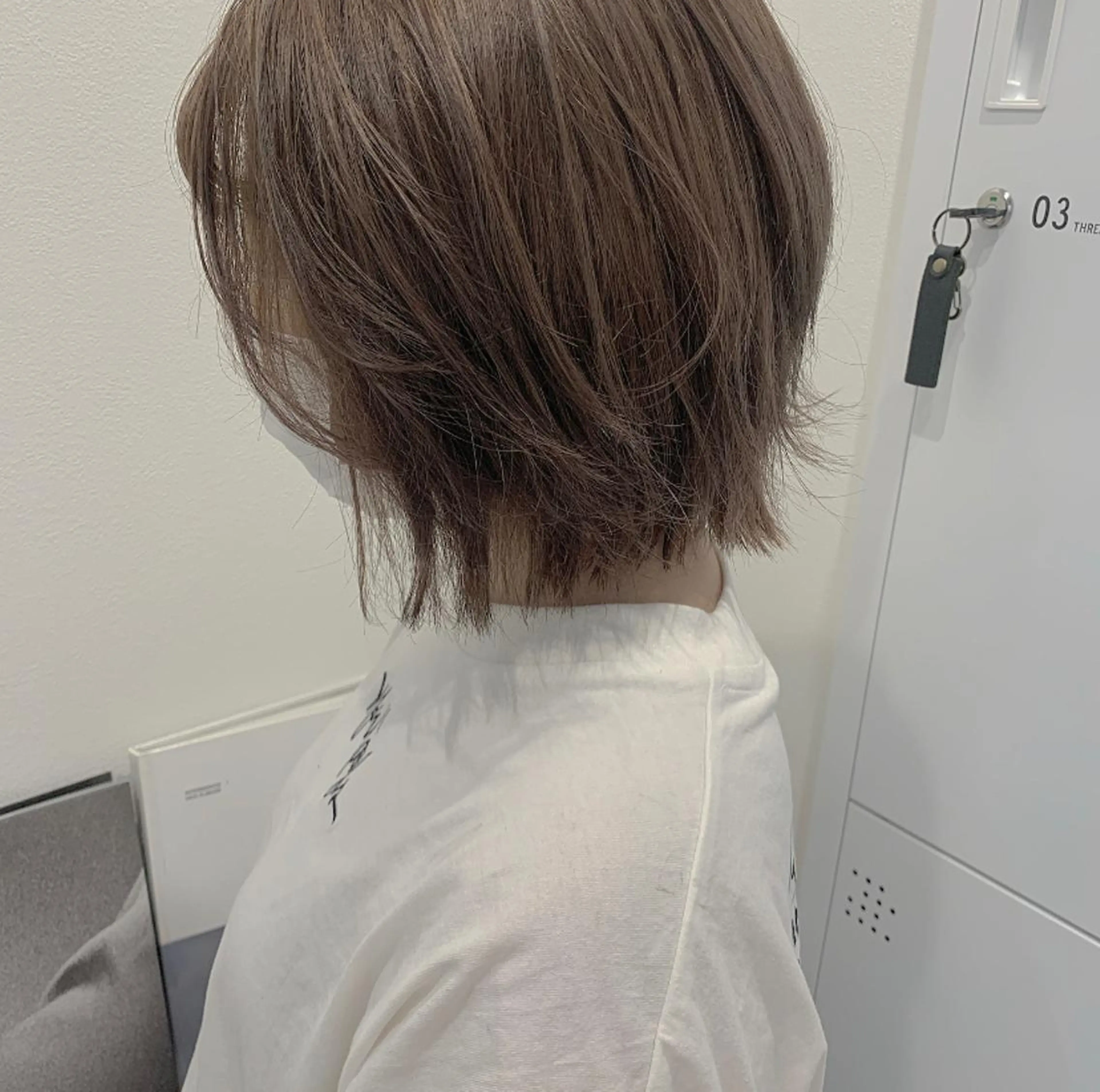 カラー ブリーチ MARU レイヤー/パーマのヘアスタイル