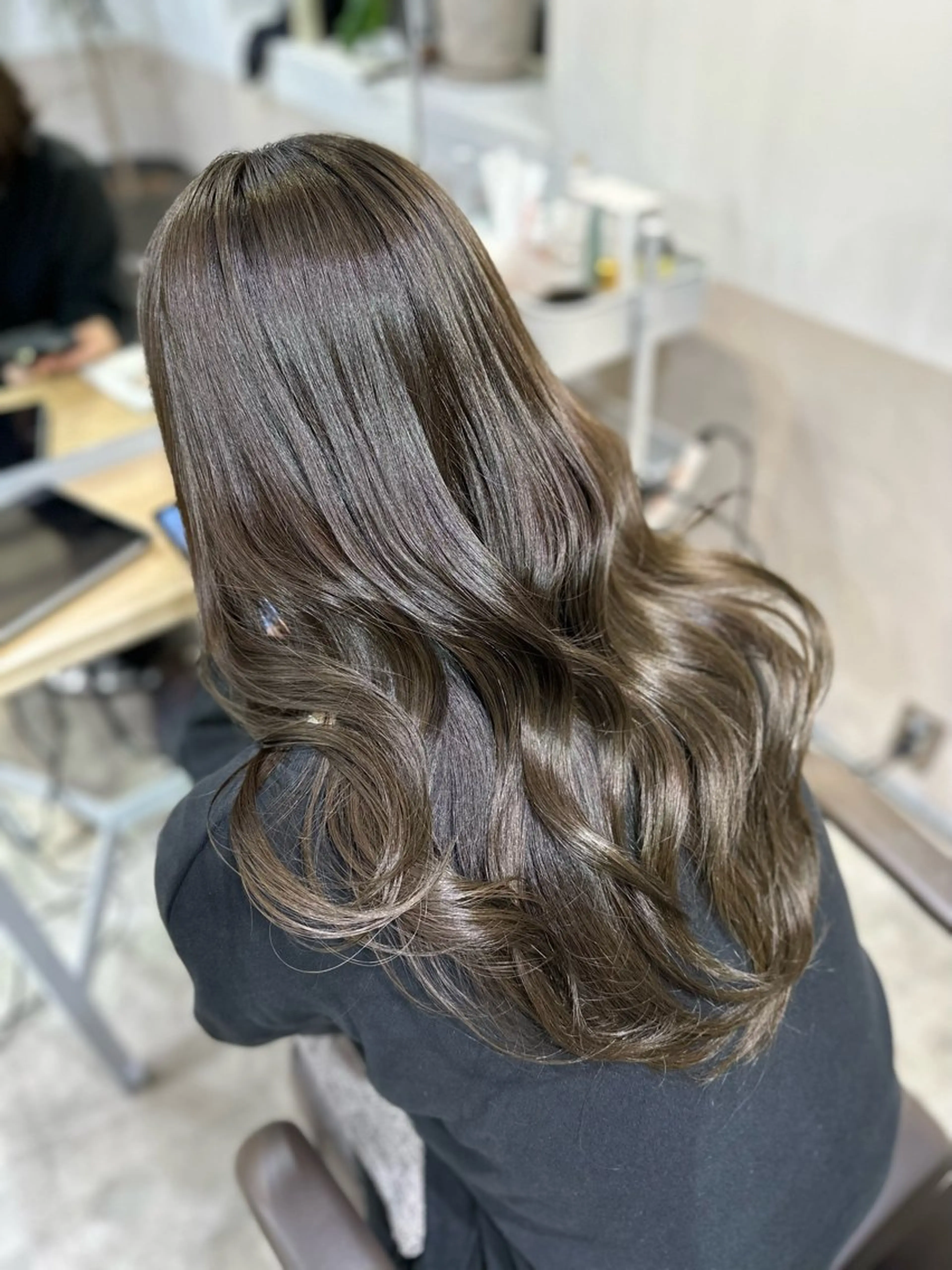 ロング カラー オリーブカラー 韓国ヘア/レイヤー Yan✂︎のヘアスタイル