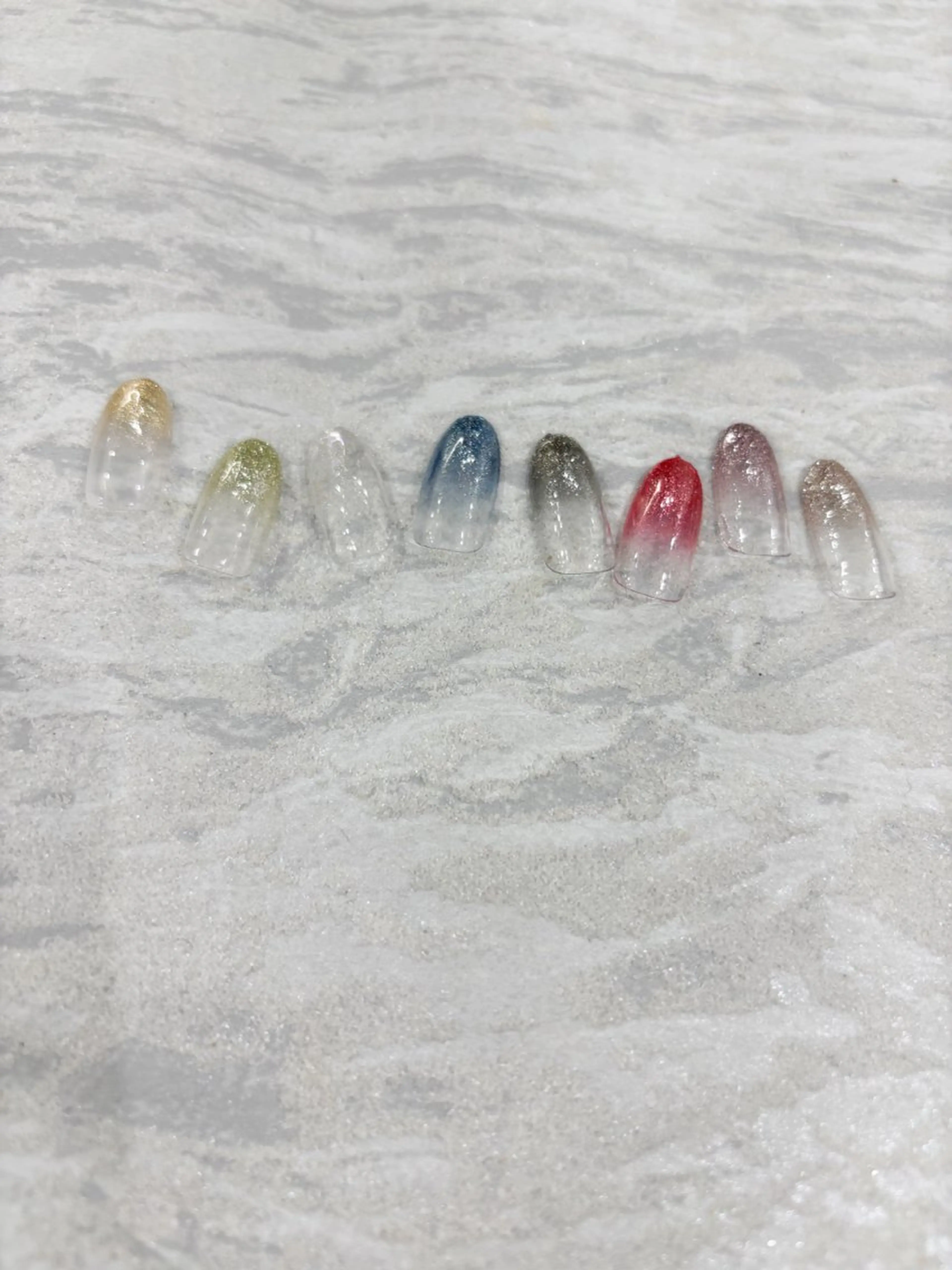 🌟長さだし10本込、ラメグラデーション✨️オフ込み🍒ネイルモデル募集中💅🏻の写真