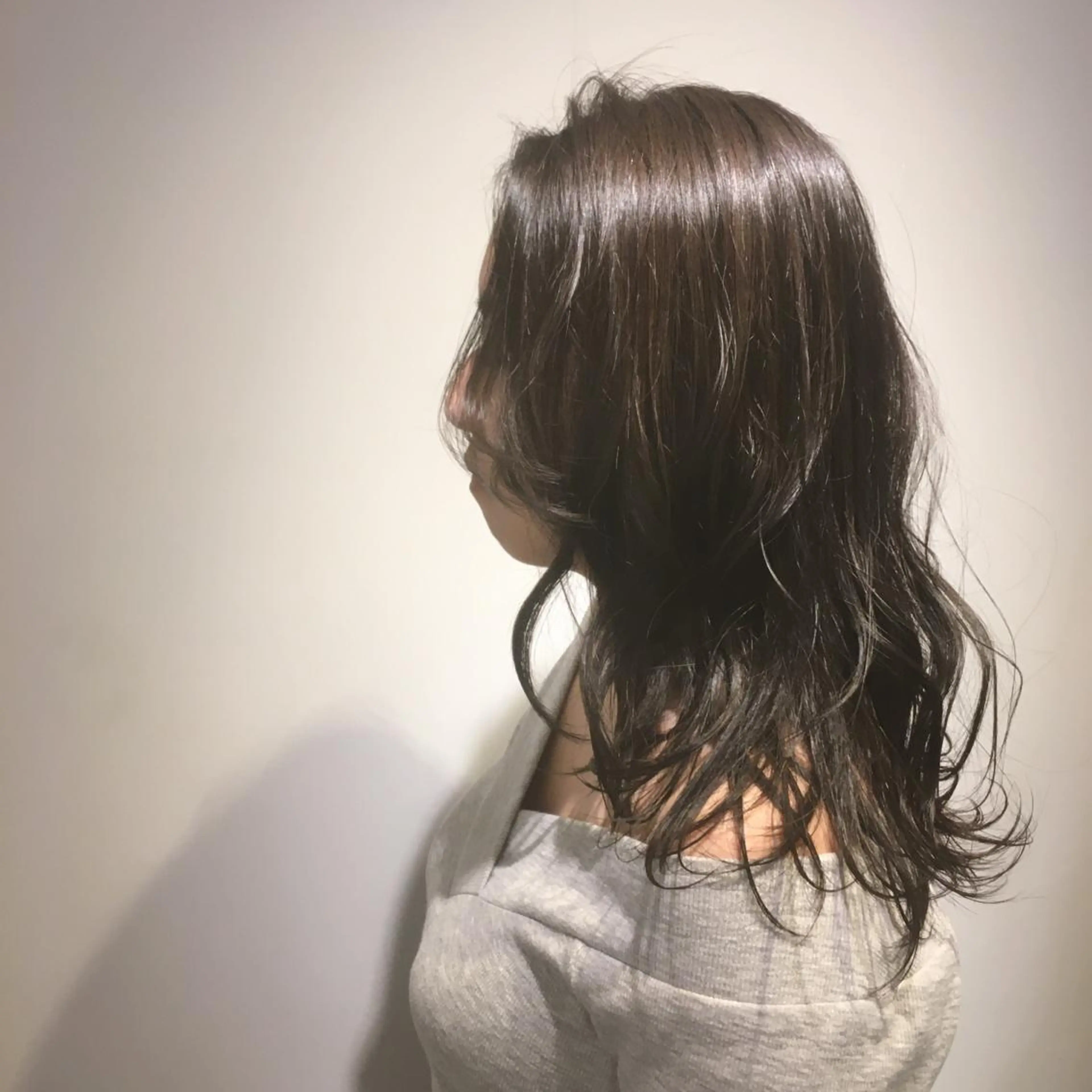 ロング カラー カット ヘアカラー トリートメント しのはら まどかのヘアスタイル