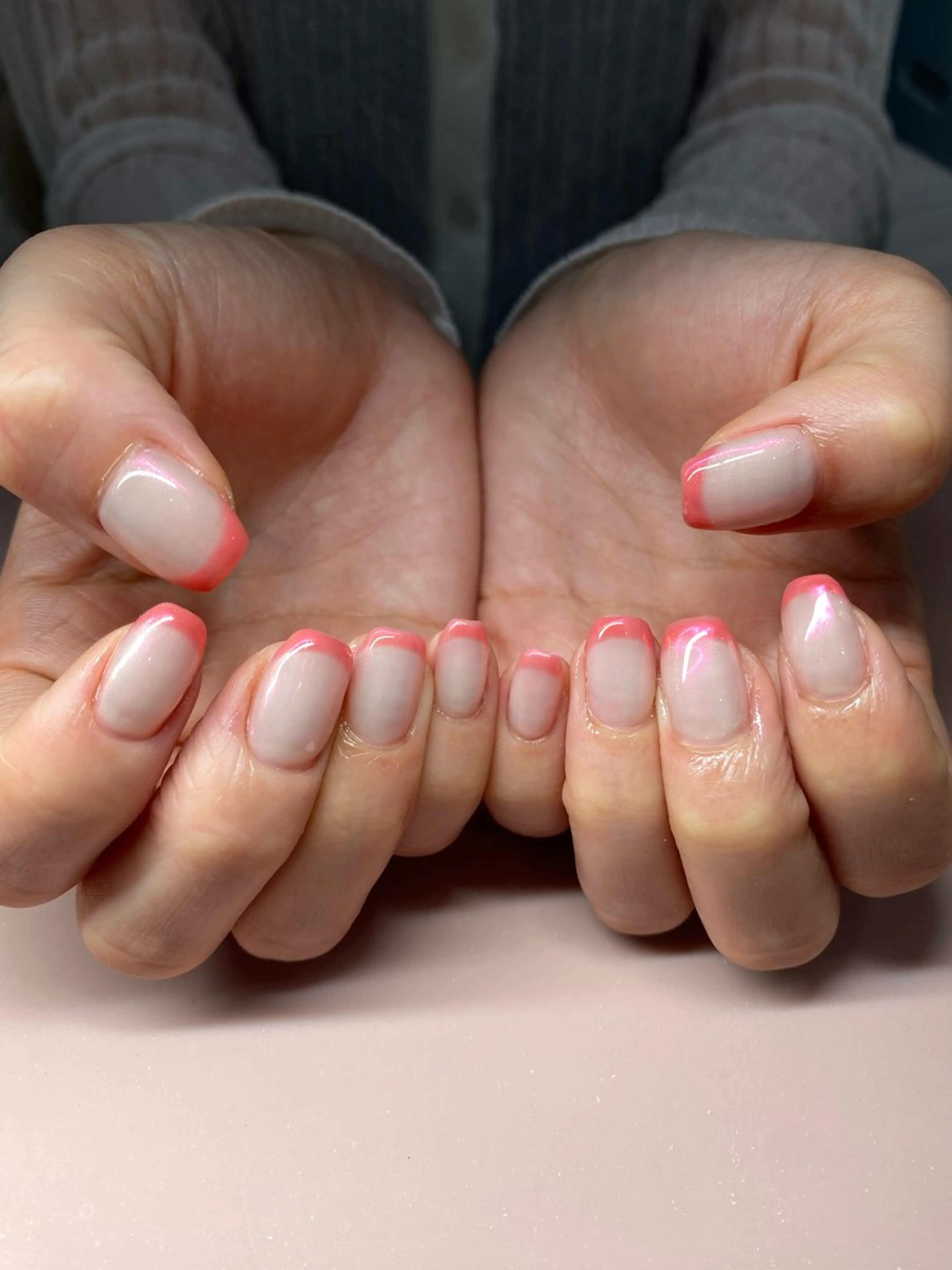 ネイル フレンチネイル シンプルネイル ハンドネイル 13日3980円‼️ マグもデザインも◎のネイルデザイン