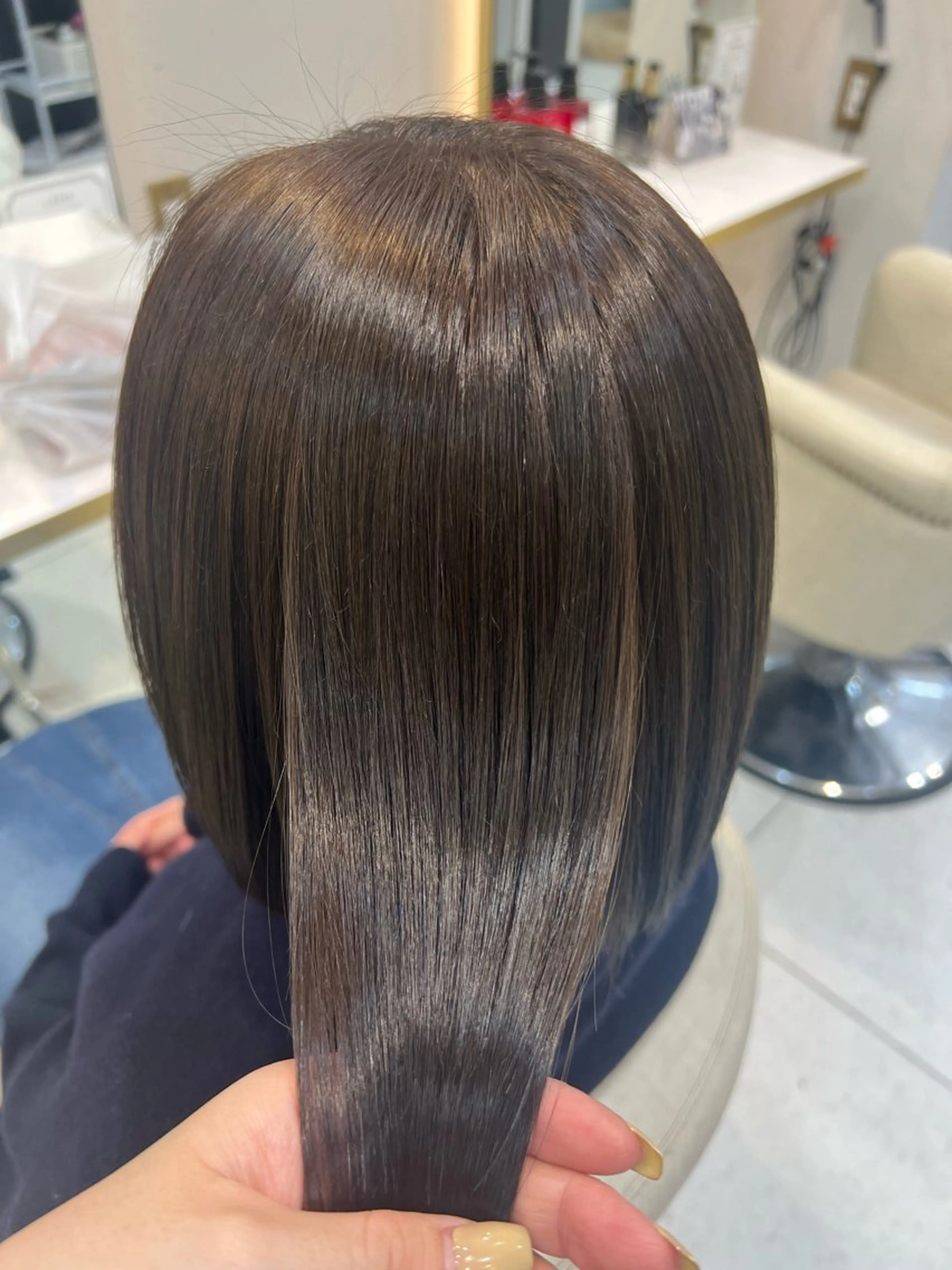 ミディアム カラー ベージュカラー ブリーチ ケアブリーチ 透明感カラー デザインカラー ヘアカラー トリートメント ヘッドスパ ハイトーン/髪質改善 🦋KASUGA🖤のヘアスタイル