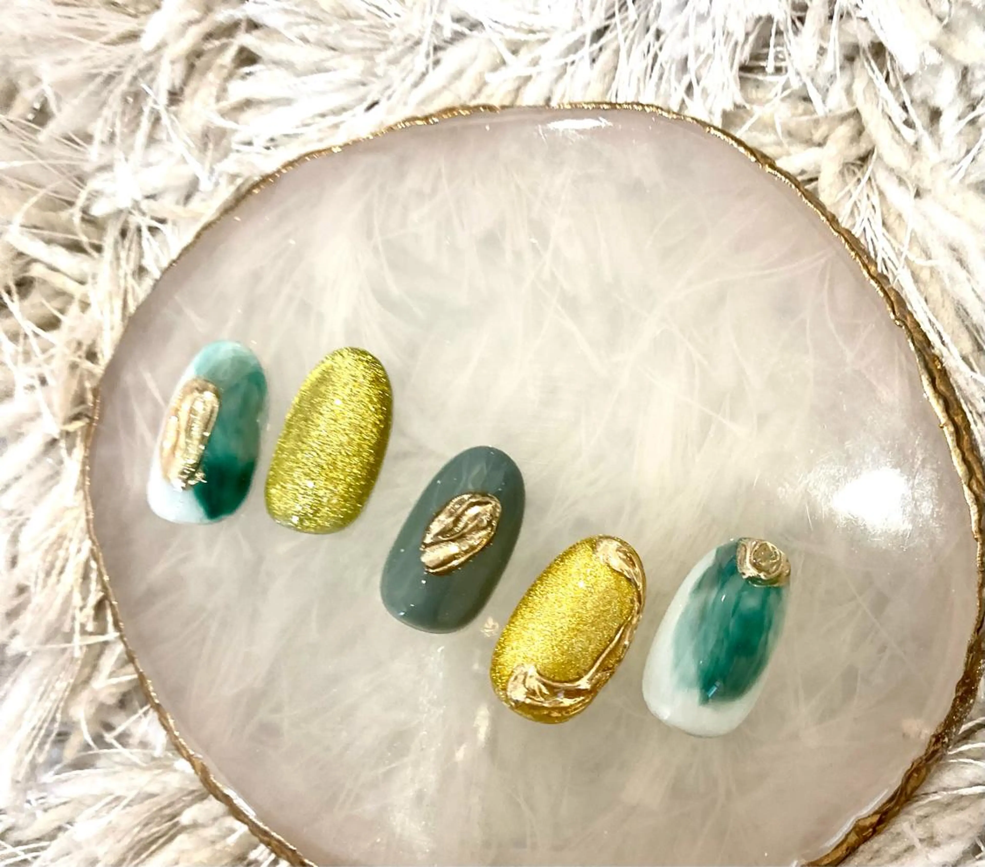 ネイル アートネイル Belle　ネイル＆ ホワイトニングサロンのネイルデザイン