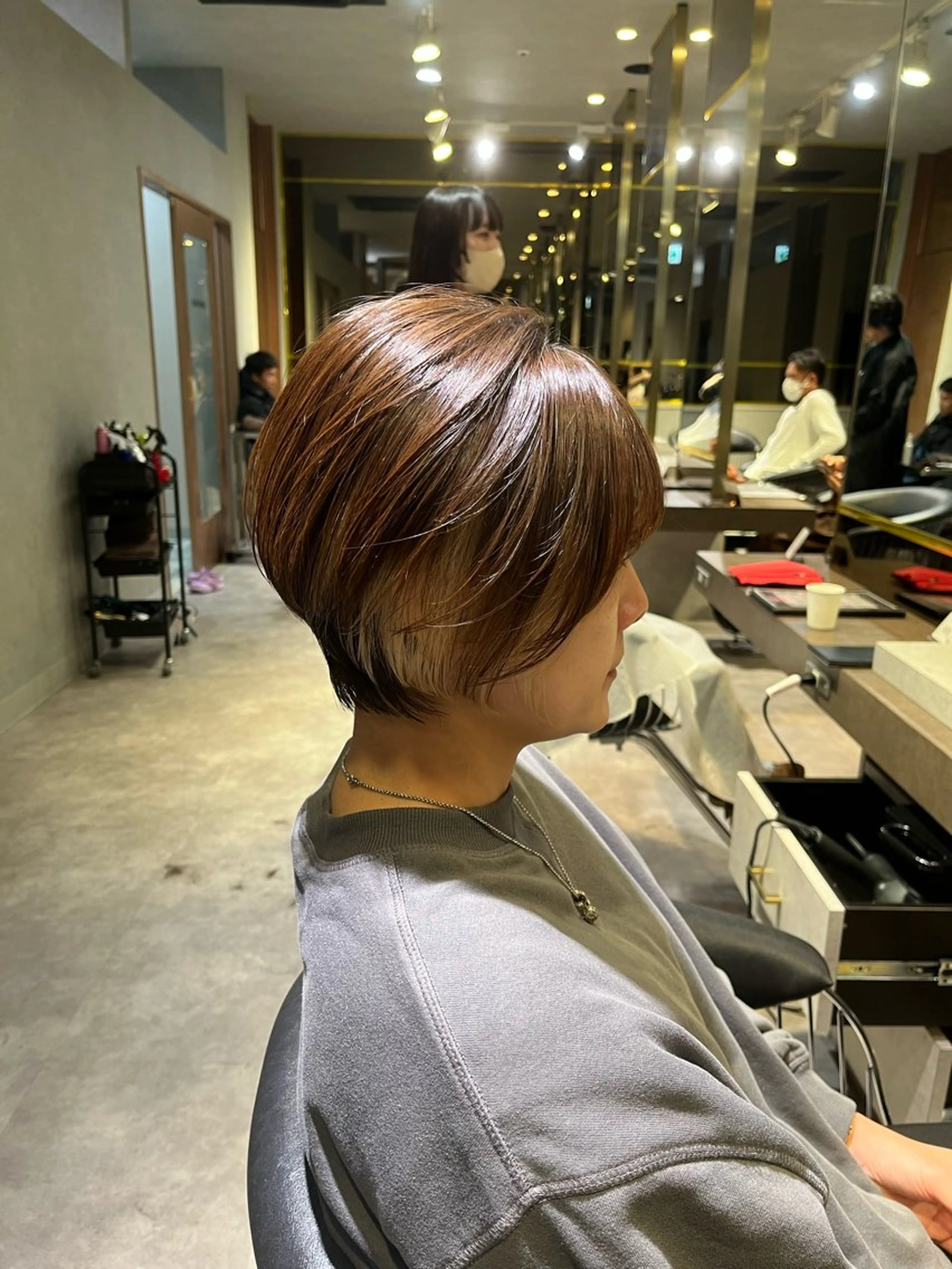 ショート まがるストレート 鶴見/菅谷光哉のヘアスタイル