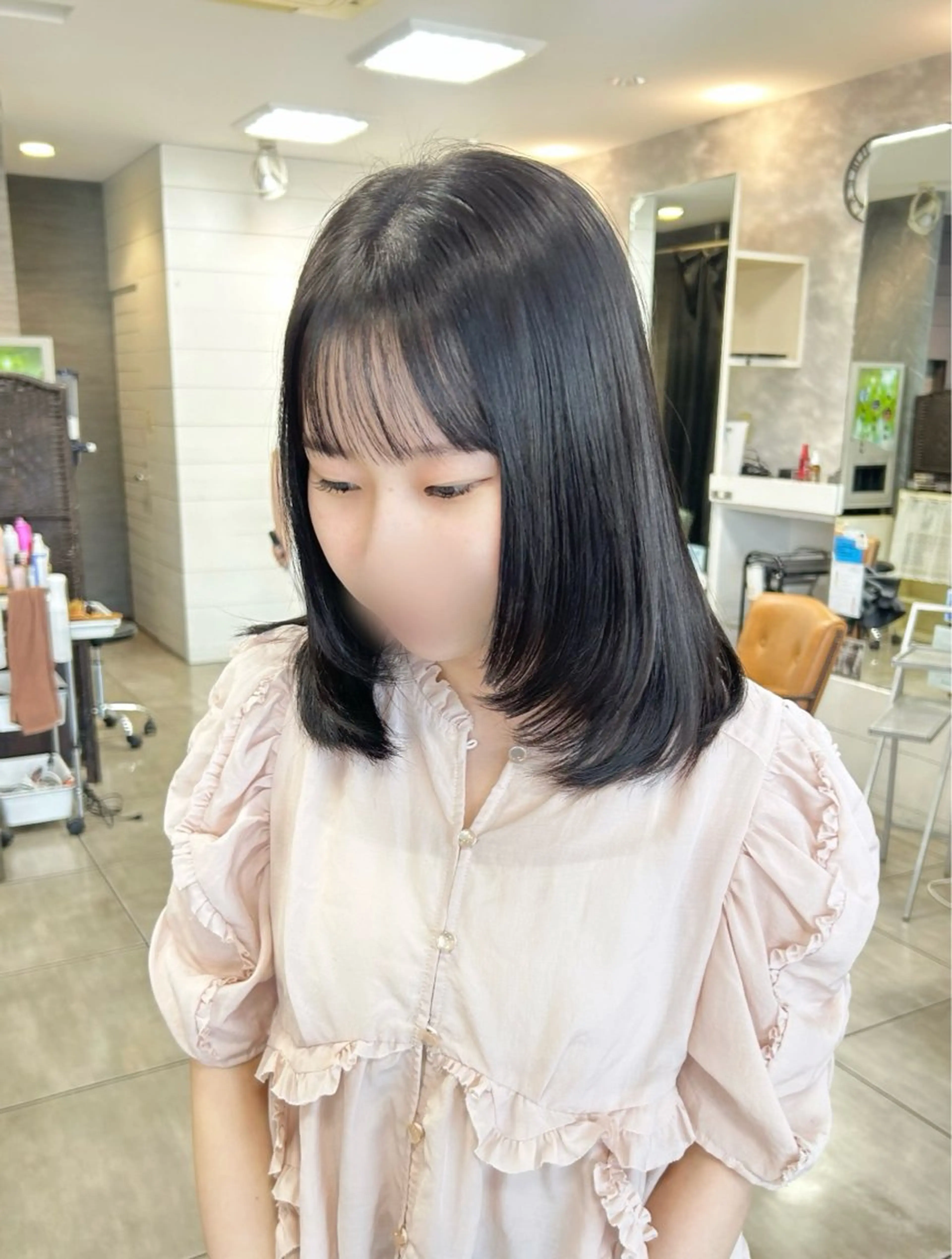ミディアム ミディアムレイヤー レイヤーカット カット ヘアカラー 🫧艶髪カラー🫧 森本くるみのヘアスタイル