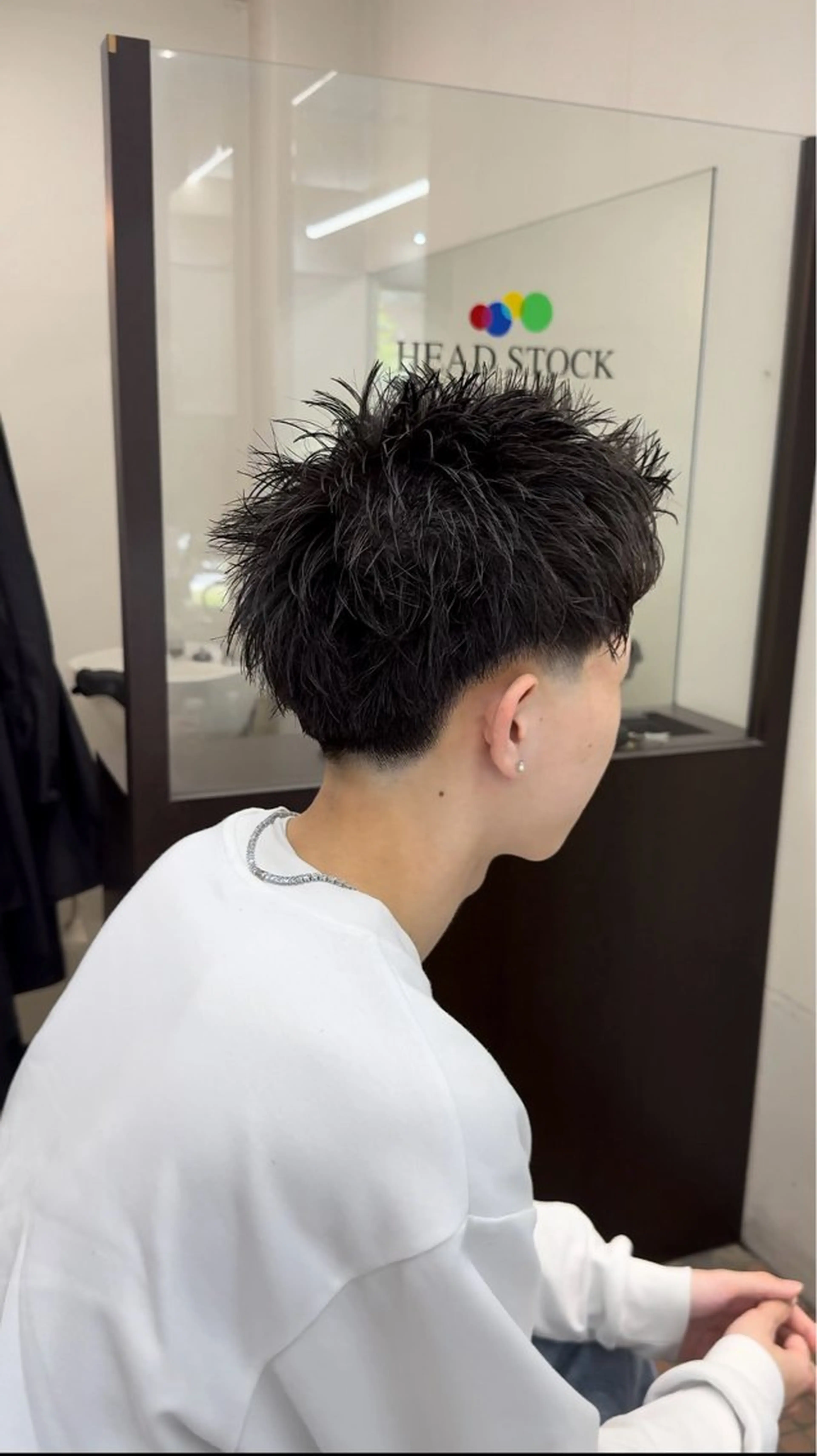 メンズ スパイキーショート headstock所属・31日カットパーマ枠 のすけ【五位堂】のヘアスタイル