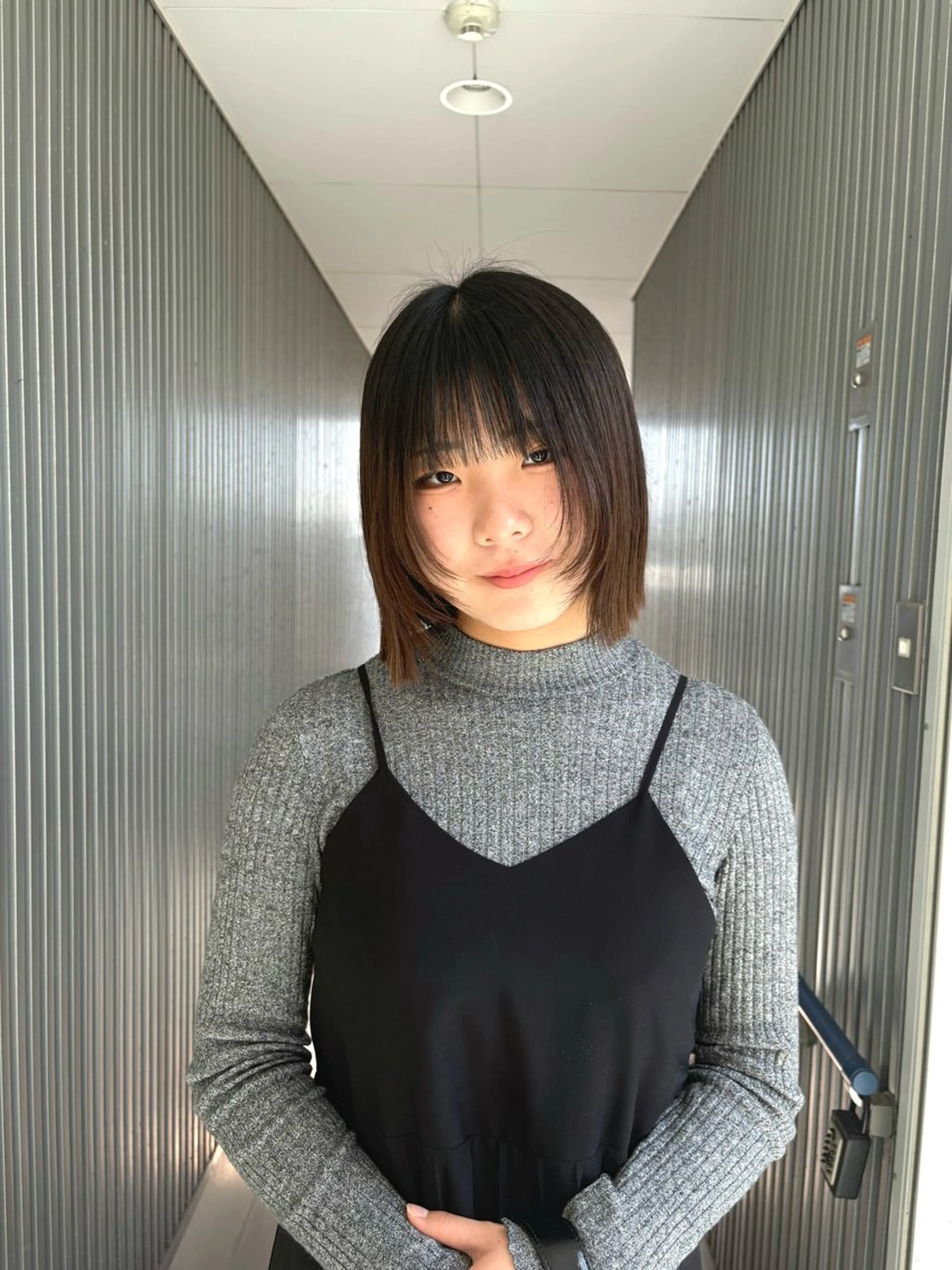 ミディアム ボブ レイヤーカット LUVISM 神田こころのヘアスタイル