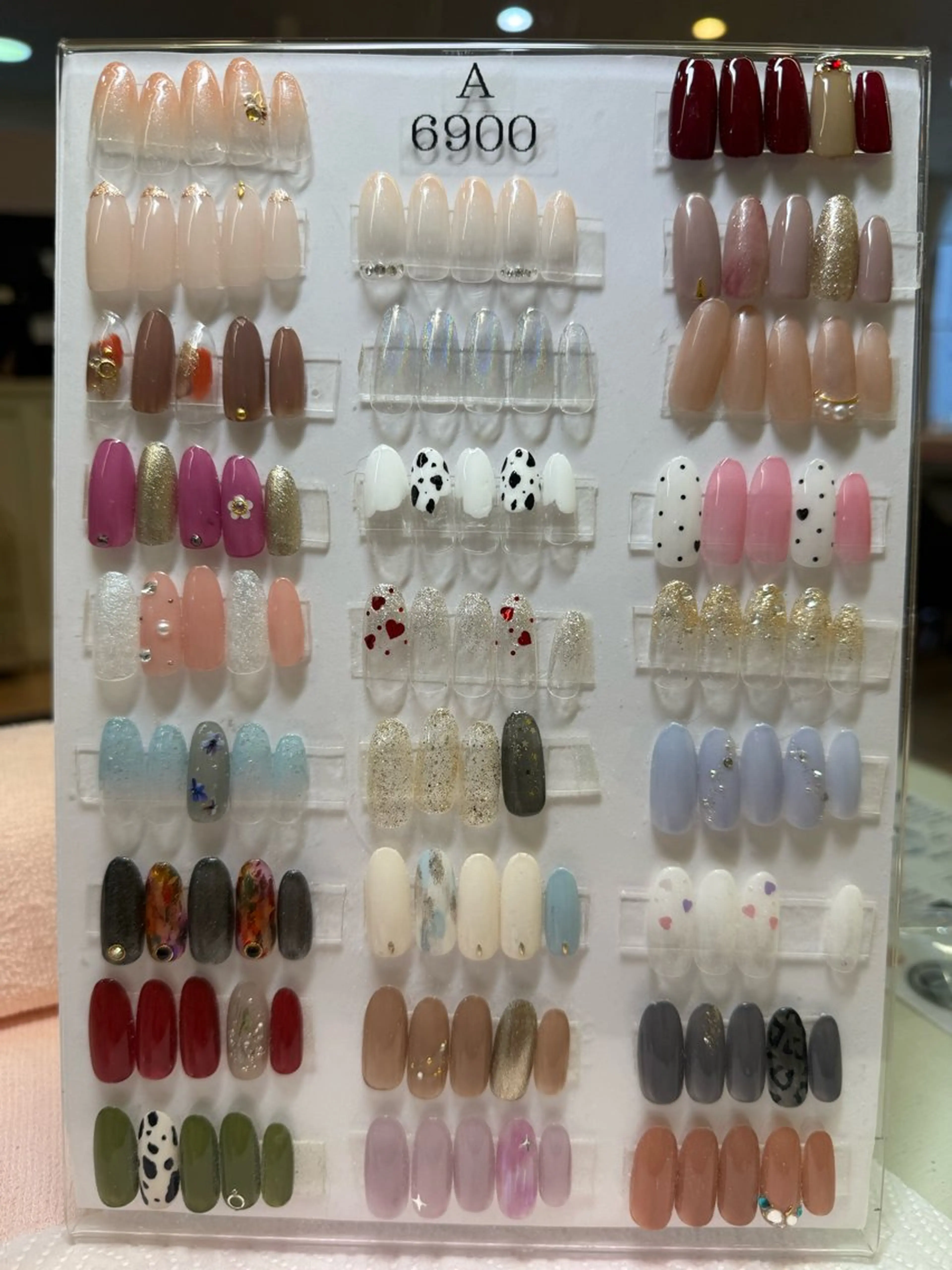 ネイル 西山 優美のネイルデザイン