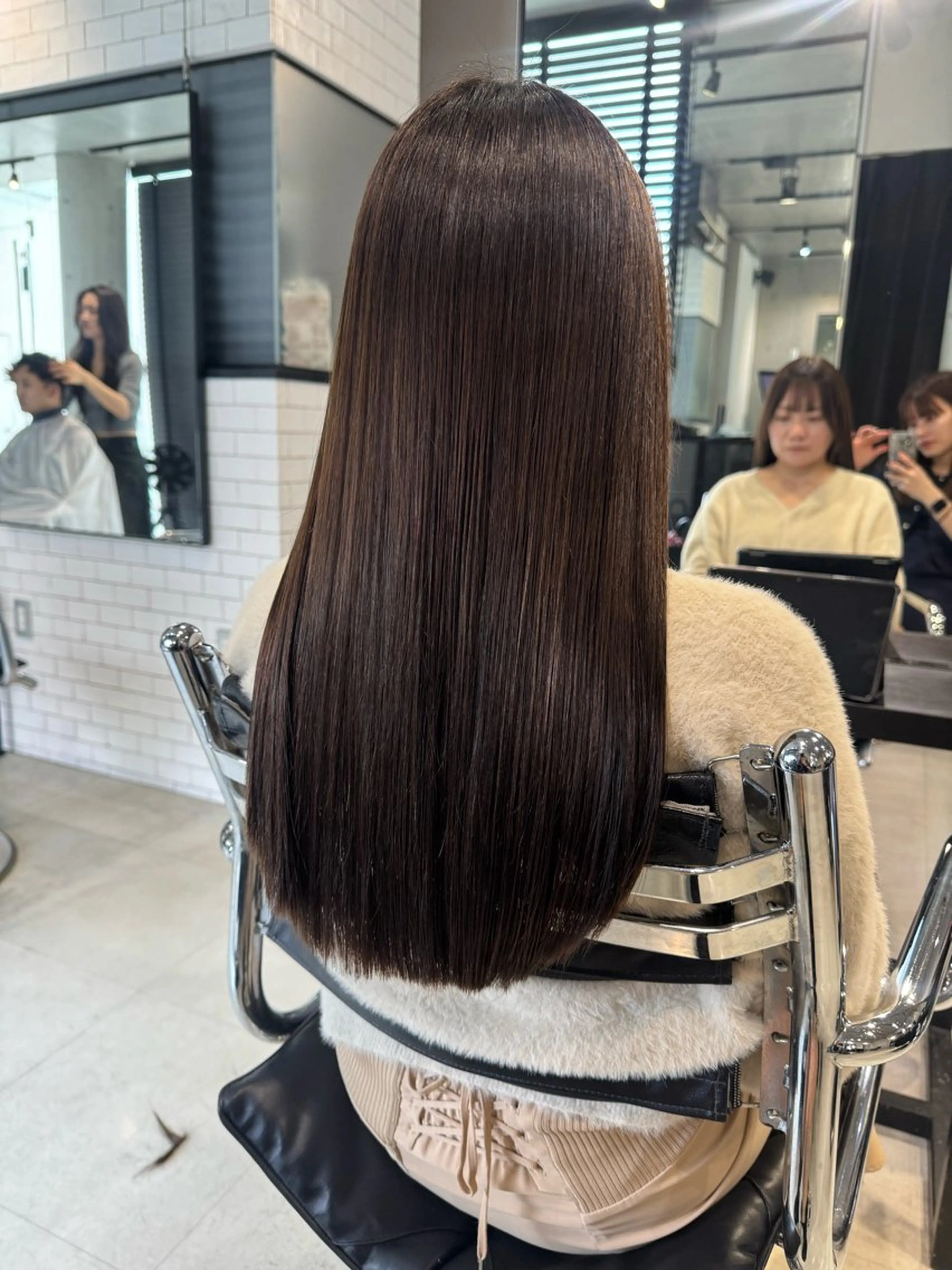 ロング カラー パーマ ヘアアレンジ ヘアカラー トリートメント 透明感/オリーブ/ グレージュ/YUKAのヘアスタイル