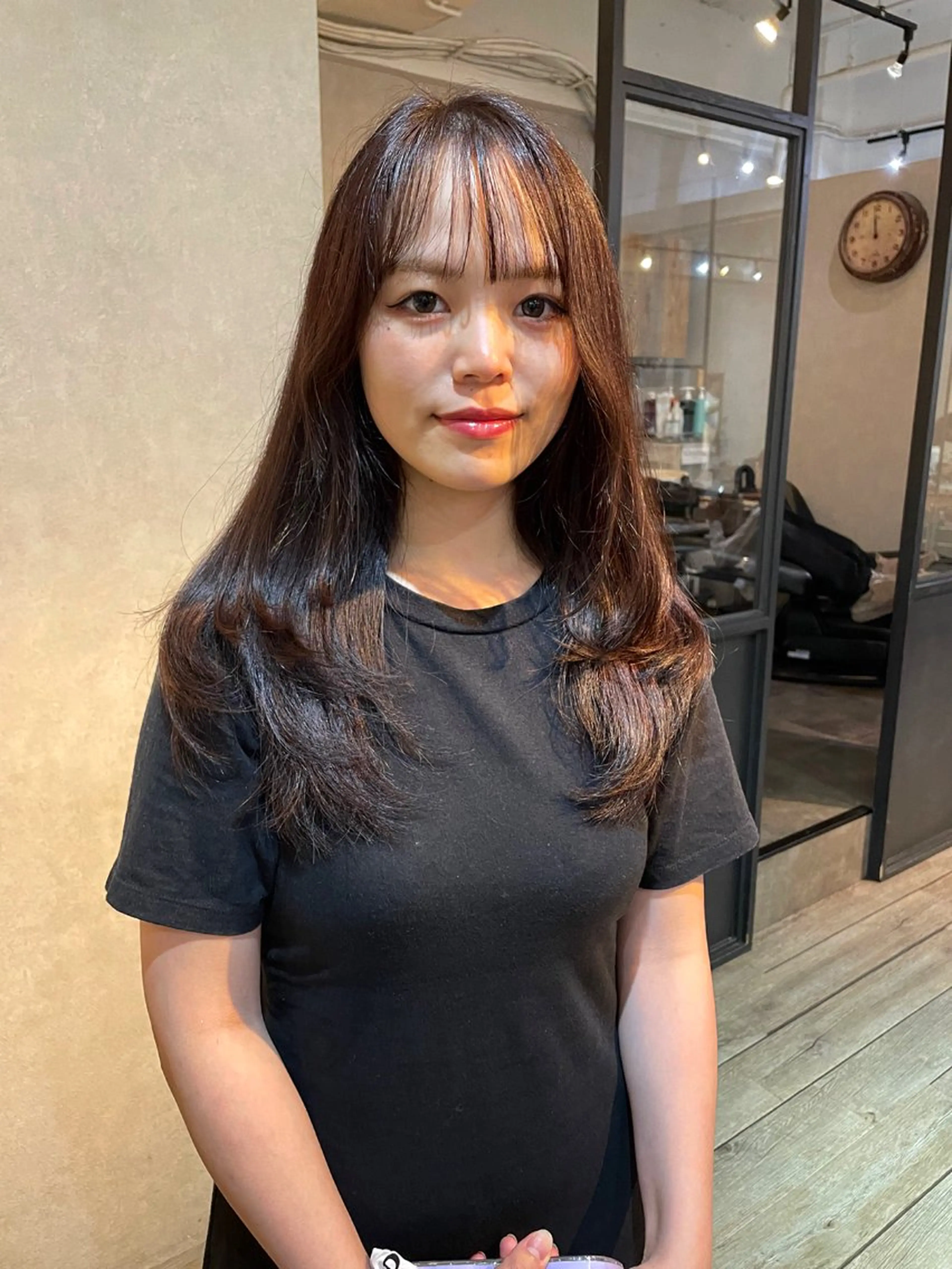 ミディアム カラー ERINA/レイヤー /梅田のヘアスタイル