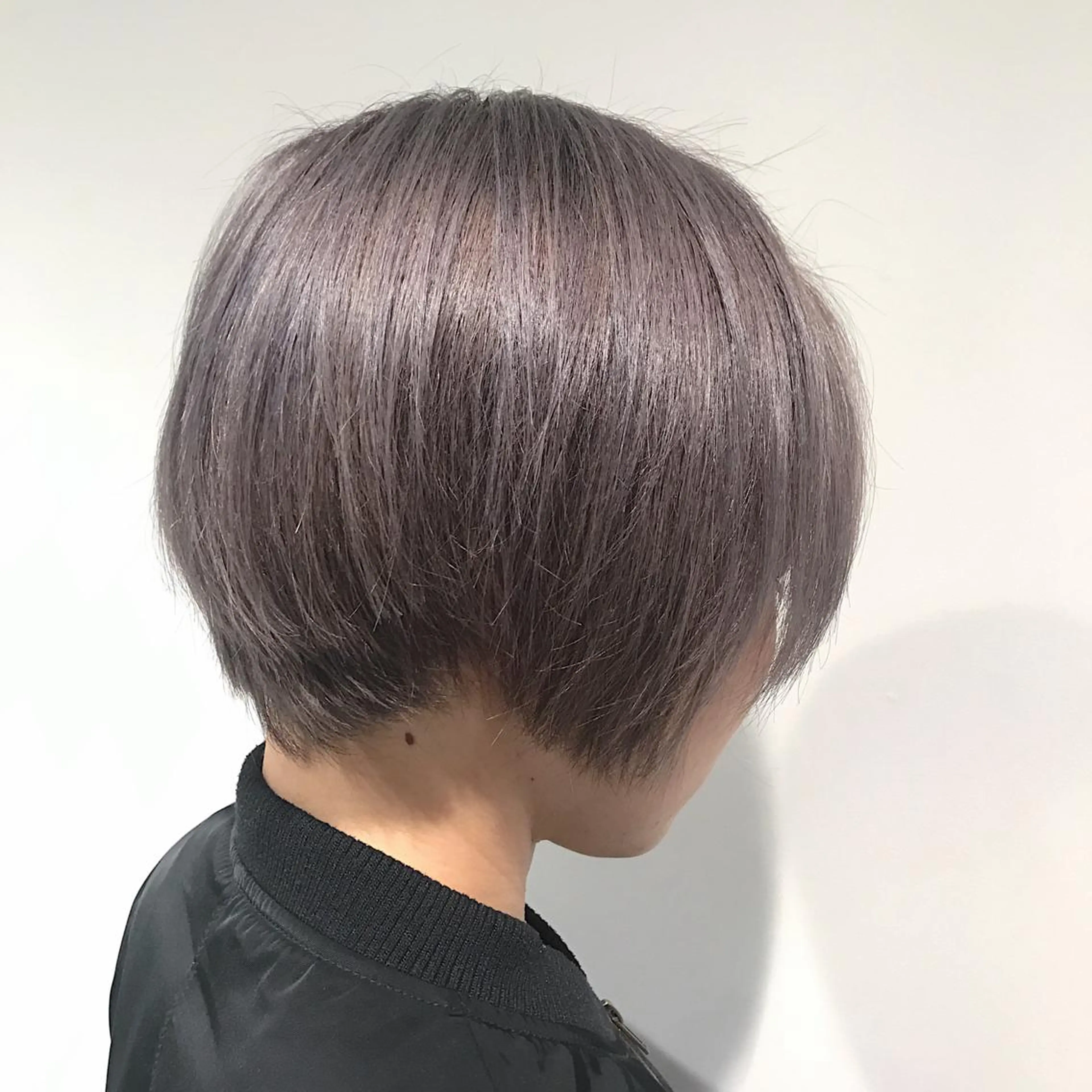 ショート カラー ヘアアレンジ Zina渋谷エリア マネージャShionのヘアスタイル