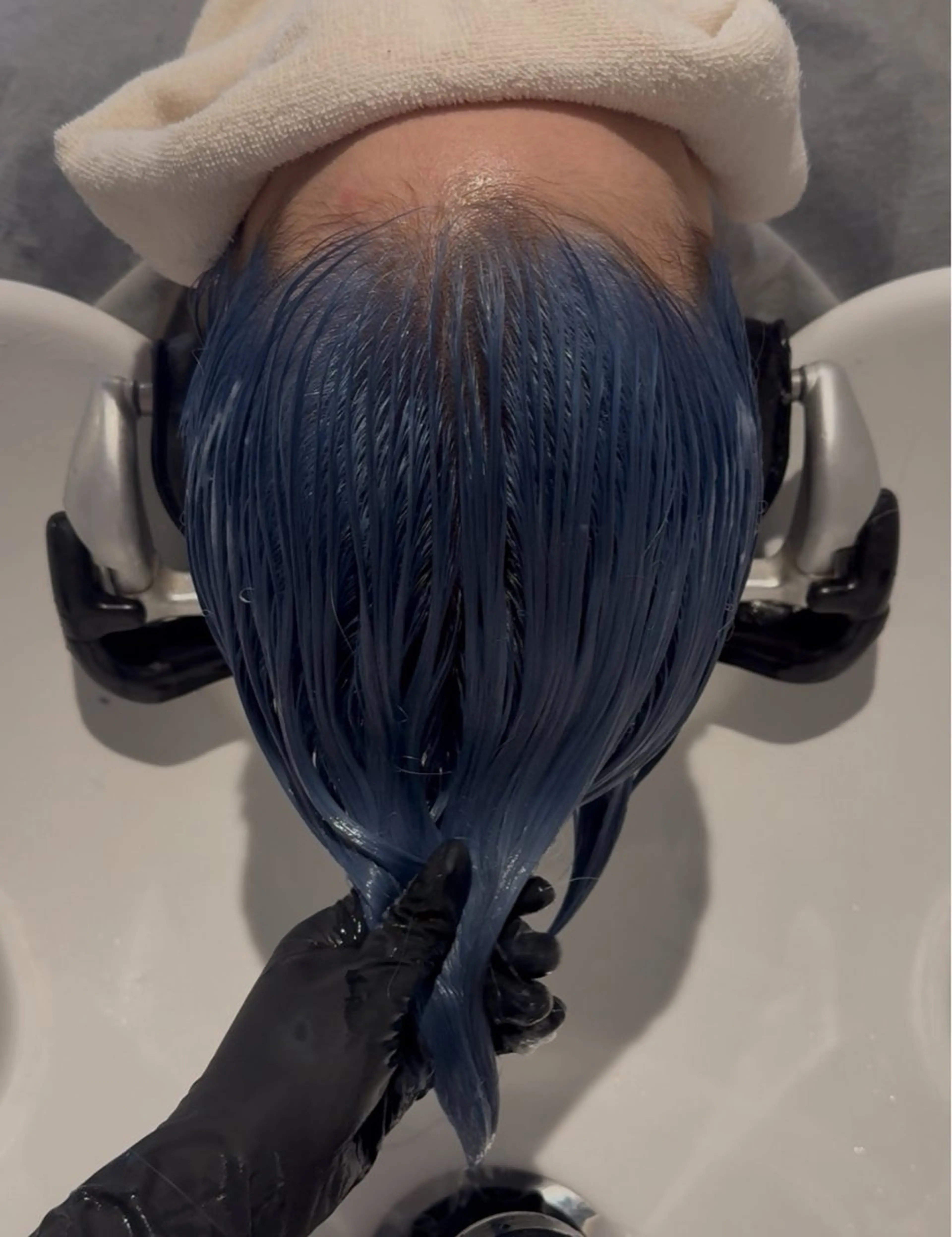 ブリーチリタッチ+うる艶カラー+Aujuaトリートメントの写真