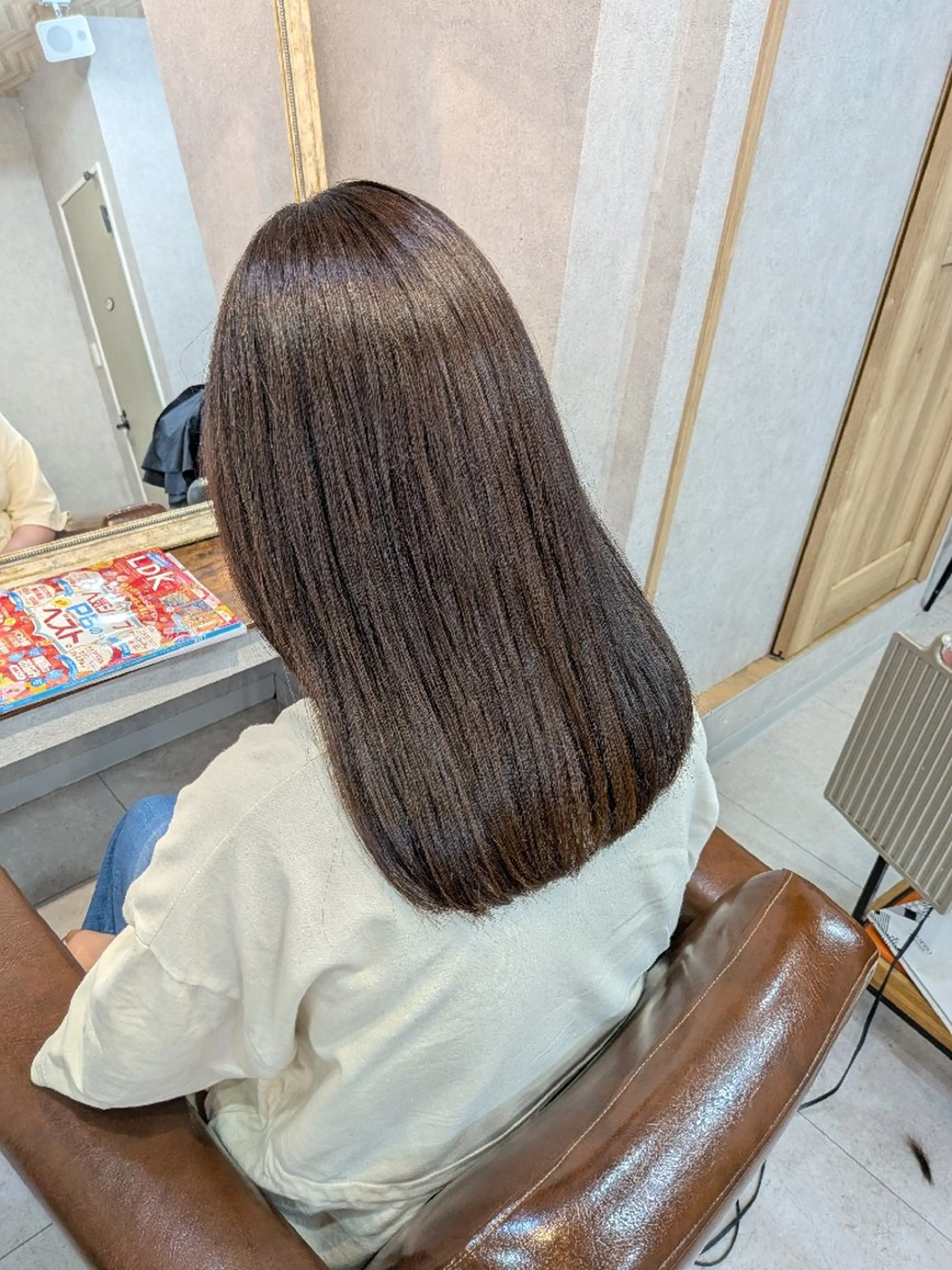 ミディアム レイヤーカット 西川 智葉のヘアスタイル