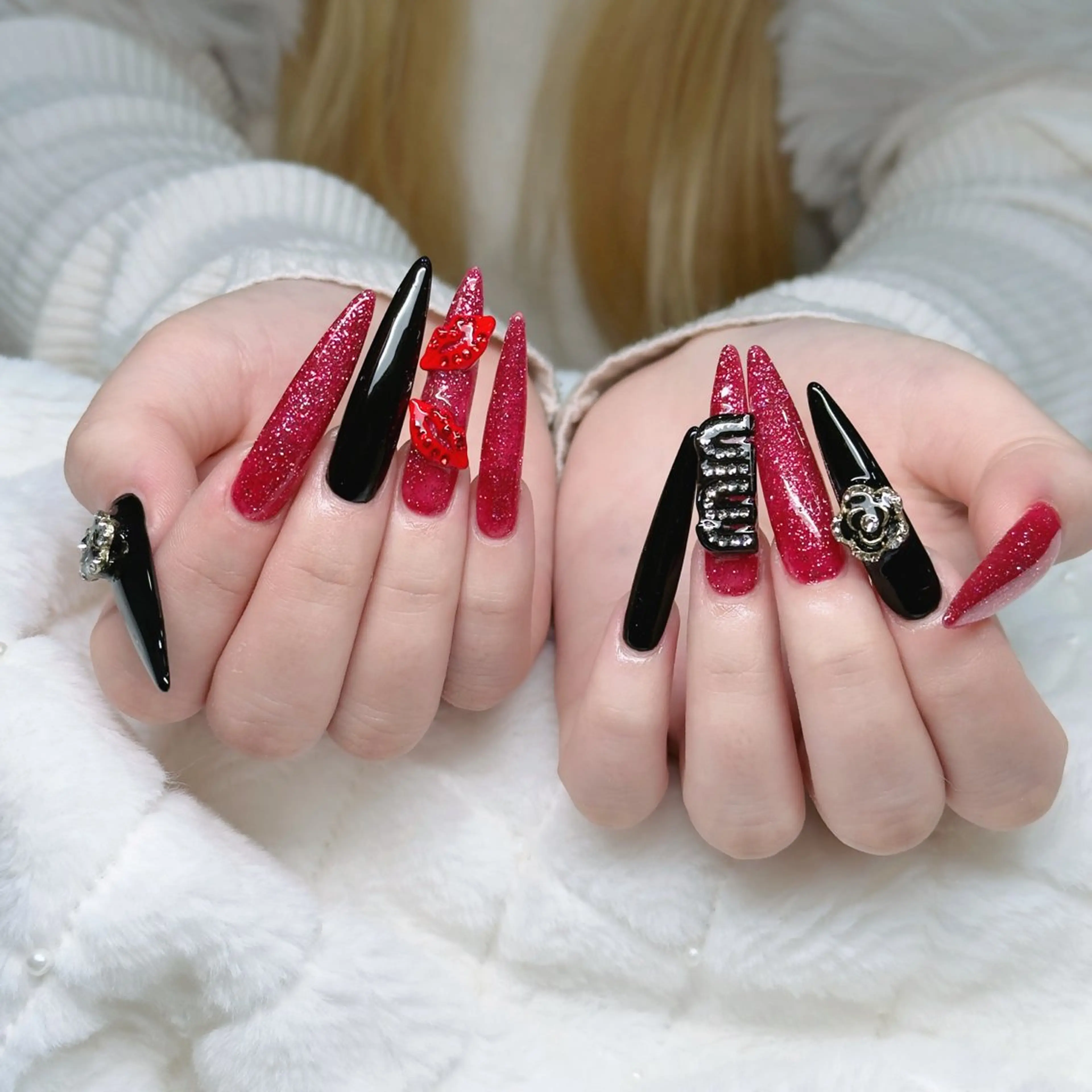 🧧新年【新規オフ無料・チップ長さ出し】アート Bコース (4-6本) (オフ選択)の写真