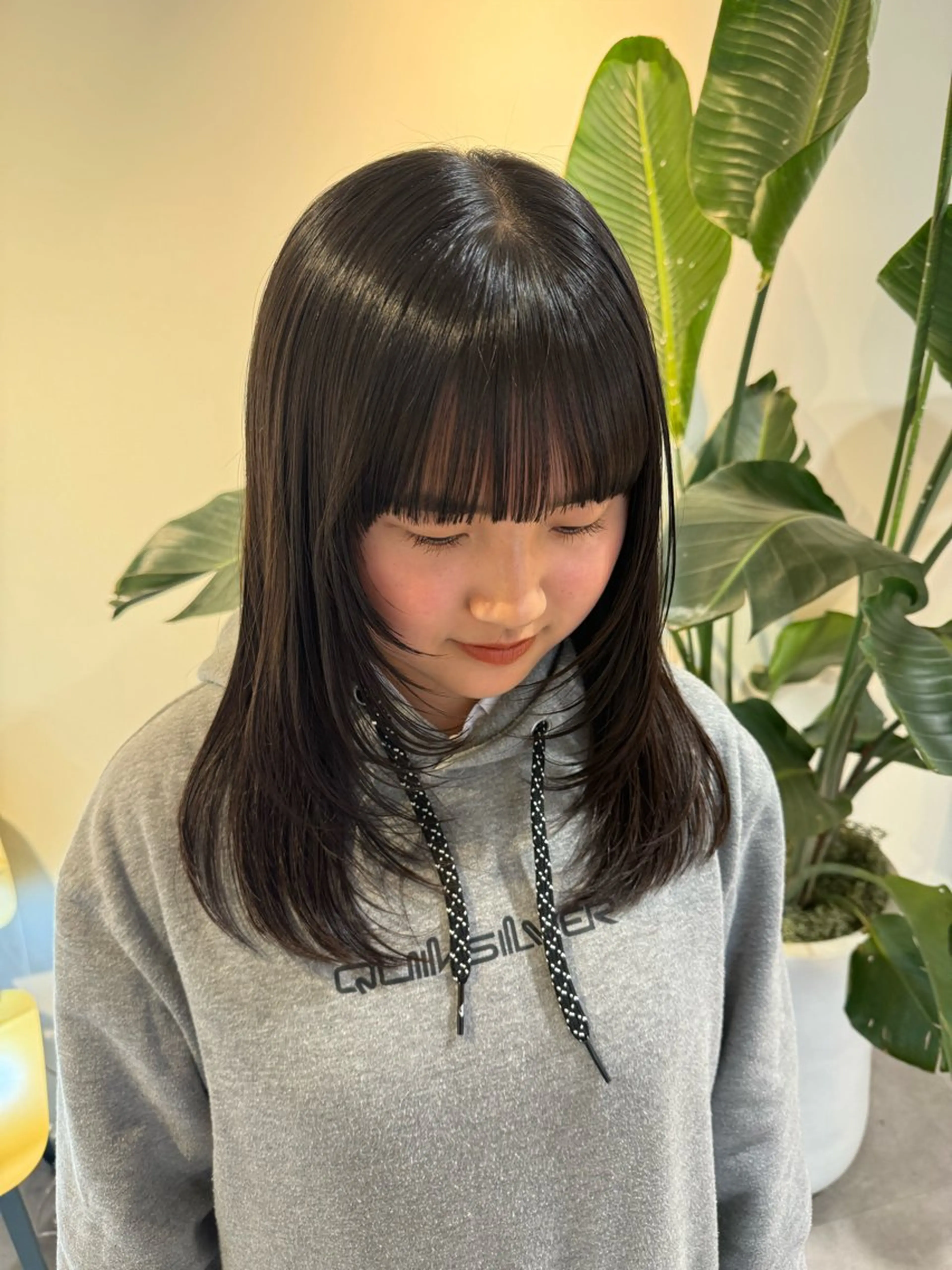 ロング カラー 黒髪 ブルーカラー ブルーブラック レイヤーカット ayaka♡ 柔らかカラーのヘアスタイル