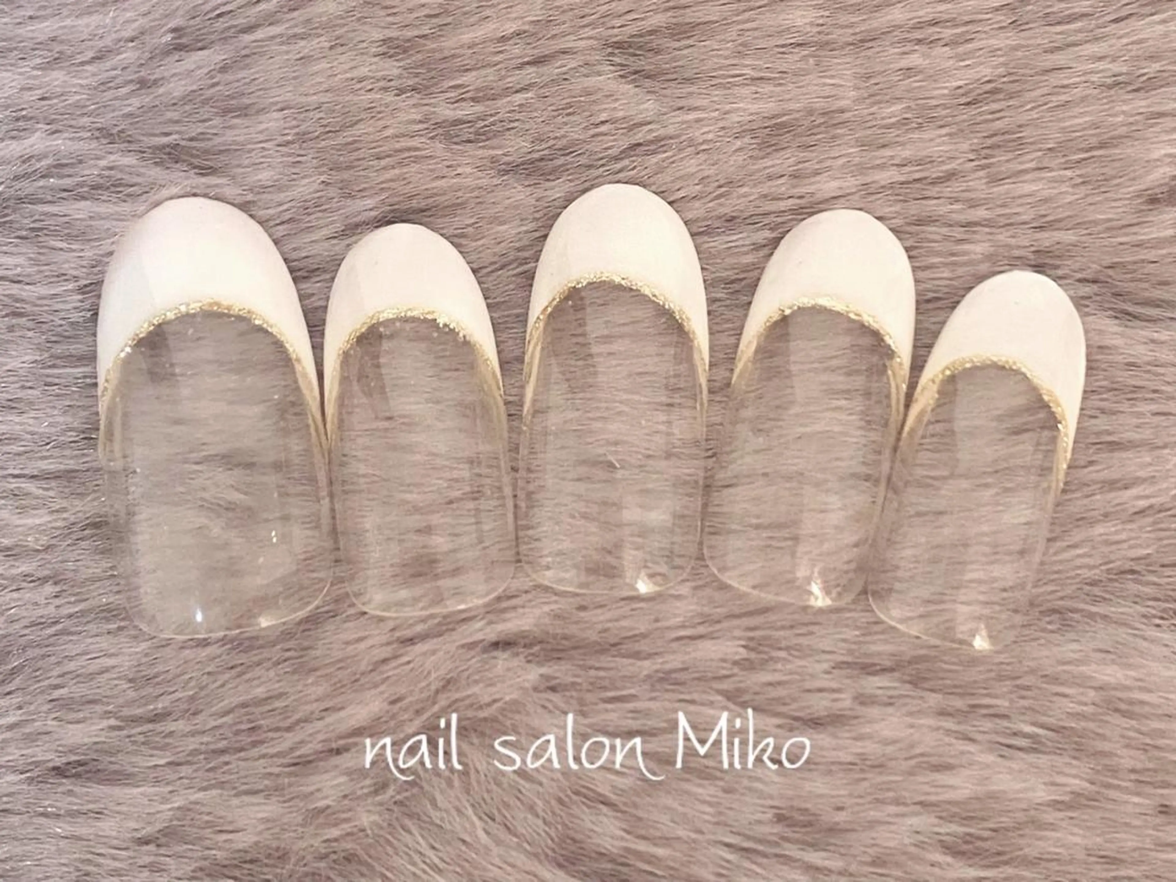 フレンチorカラグラ¥3,300【オフあり】フレンチのみベースカラー追加➕¥500追加OK※現金のみのお会計となります。の写真