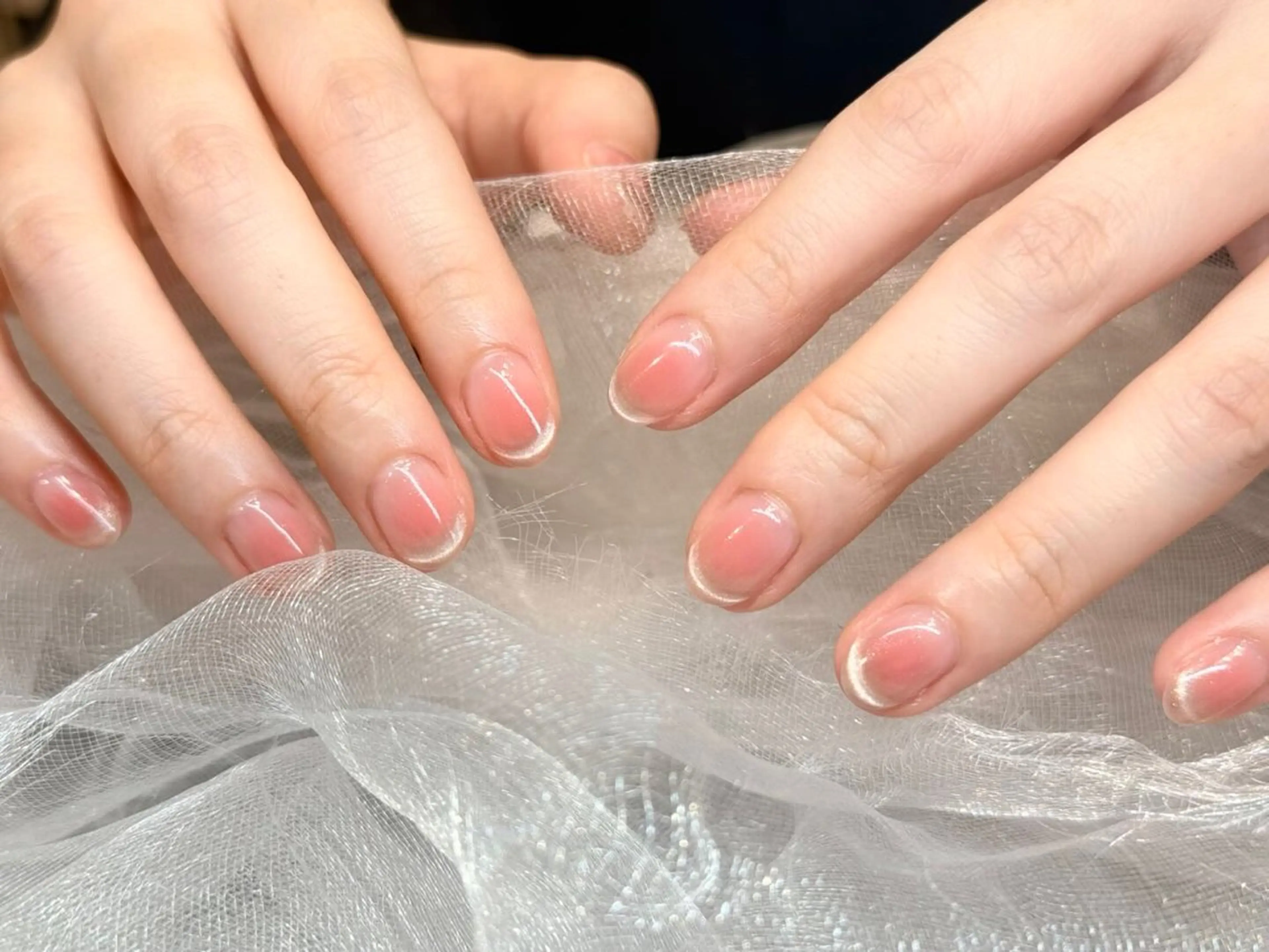 人気No.1＊韓国系トレンド女子力高め＊チーク✖️マグネットフレンチネイル🧲の写真