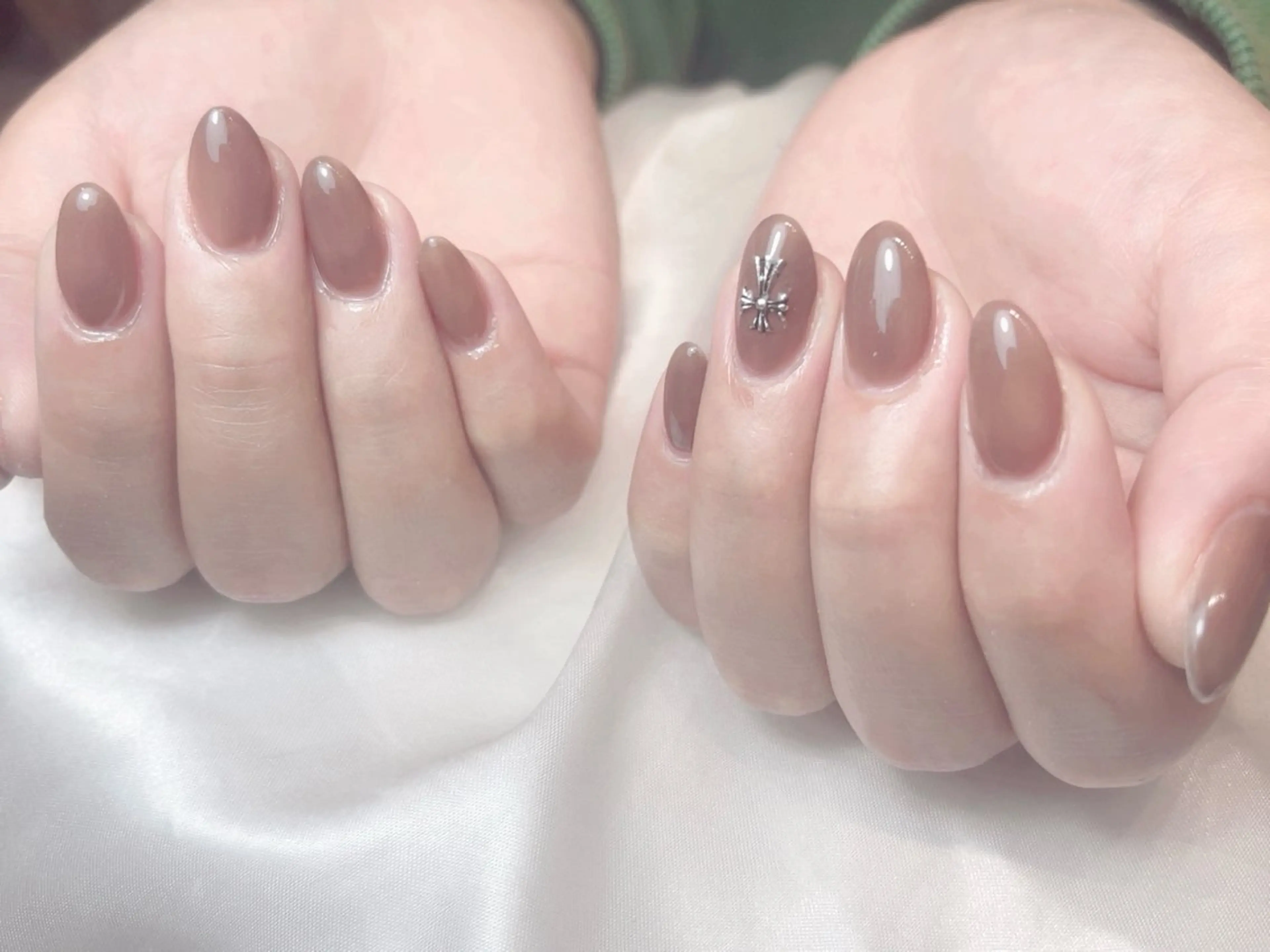 ネイル ワンカラーネイル ハンドネイル salon de Tiara 碧のネイルデザイン