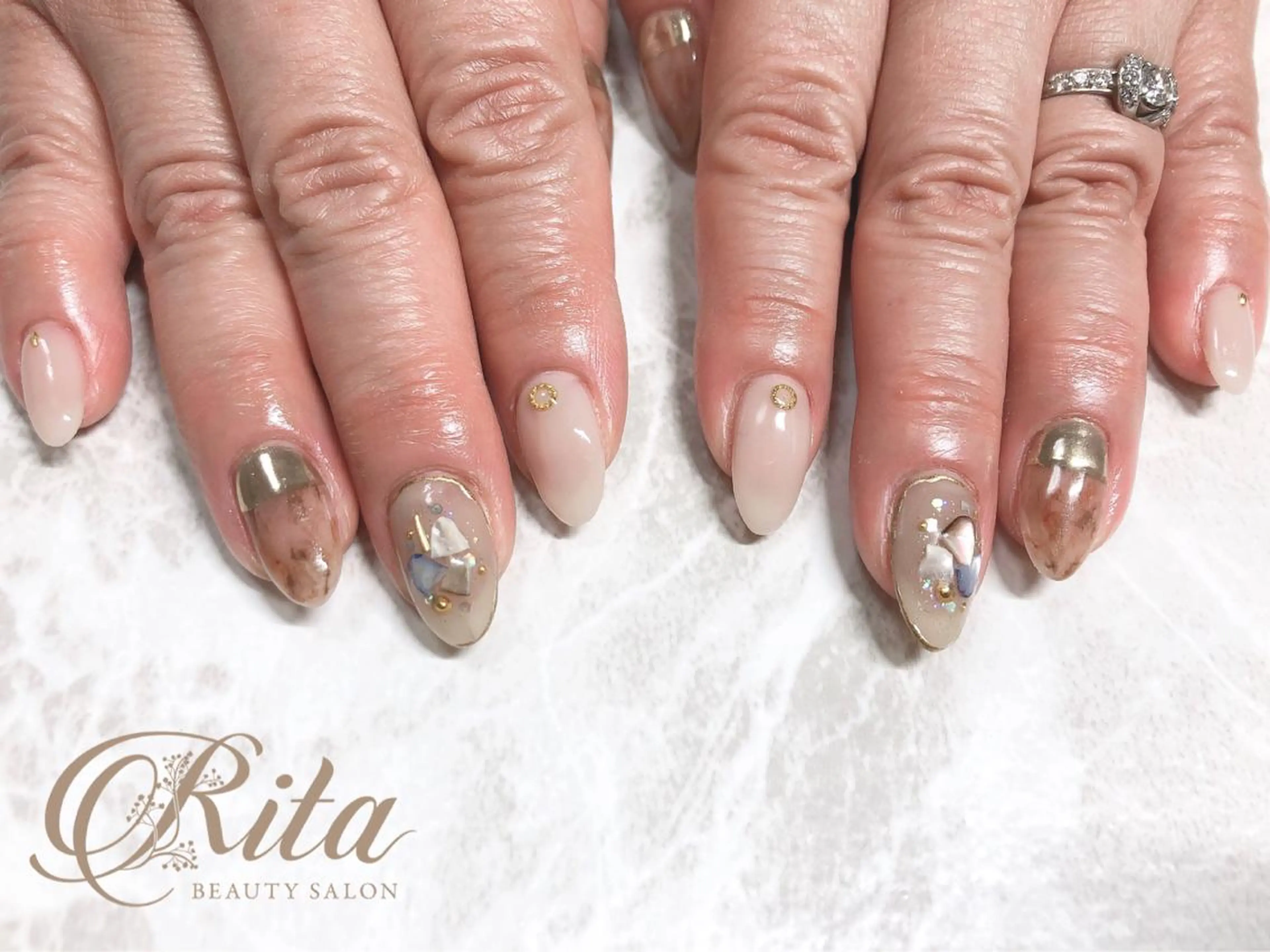 ネイル Rio 𓍼のネイルデザイン