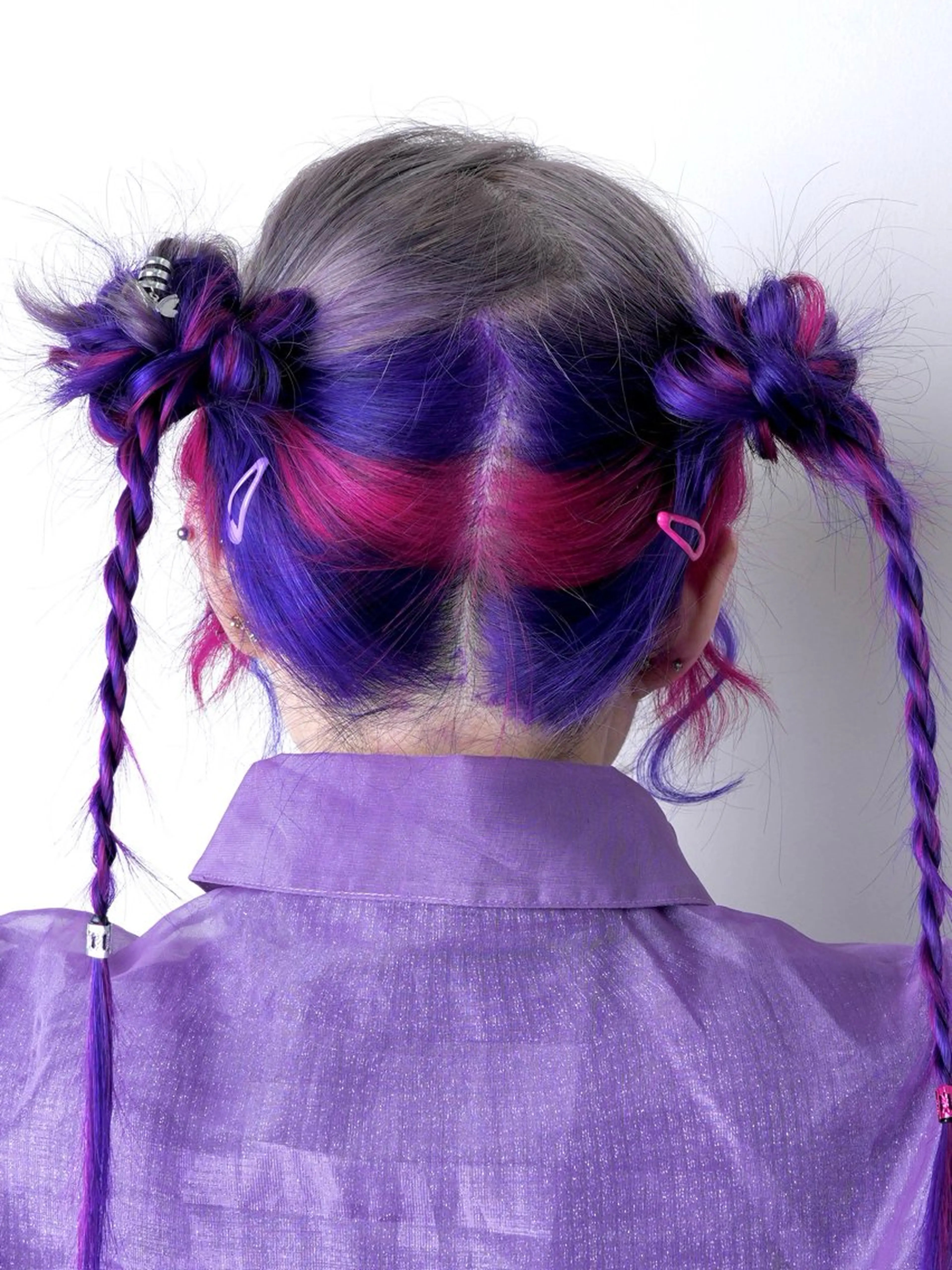 ロング ヘアアレンジ 推し活専用 【派手髪】飯野ゆかりのヘアスタイル