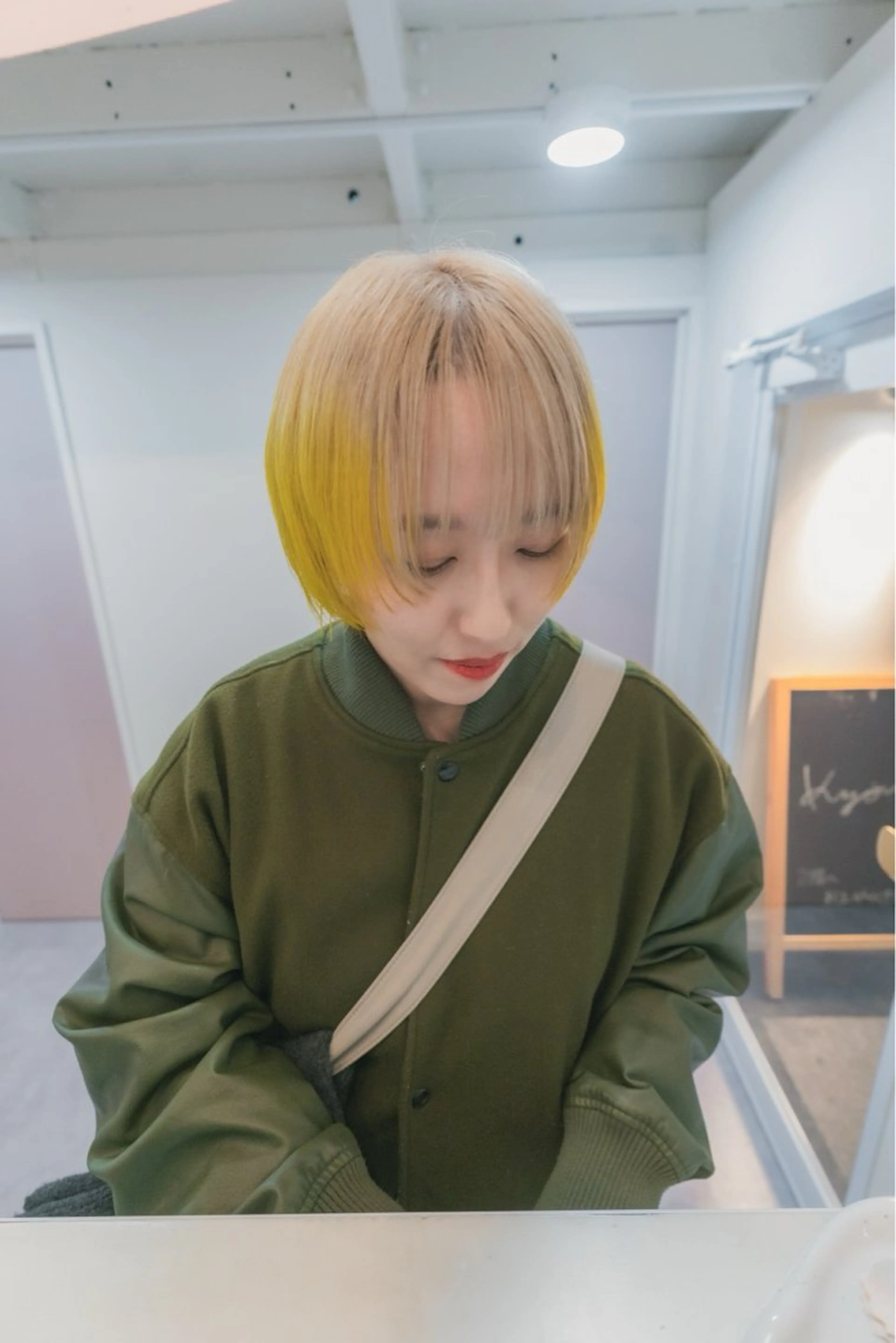 ショート イエローカラー カット ヘアカラー kyon.hair 韓国カットカラーのヘアスタイル