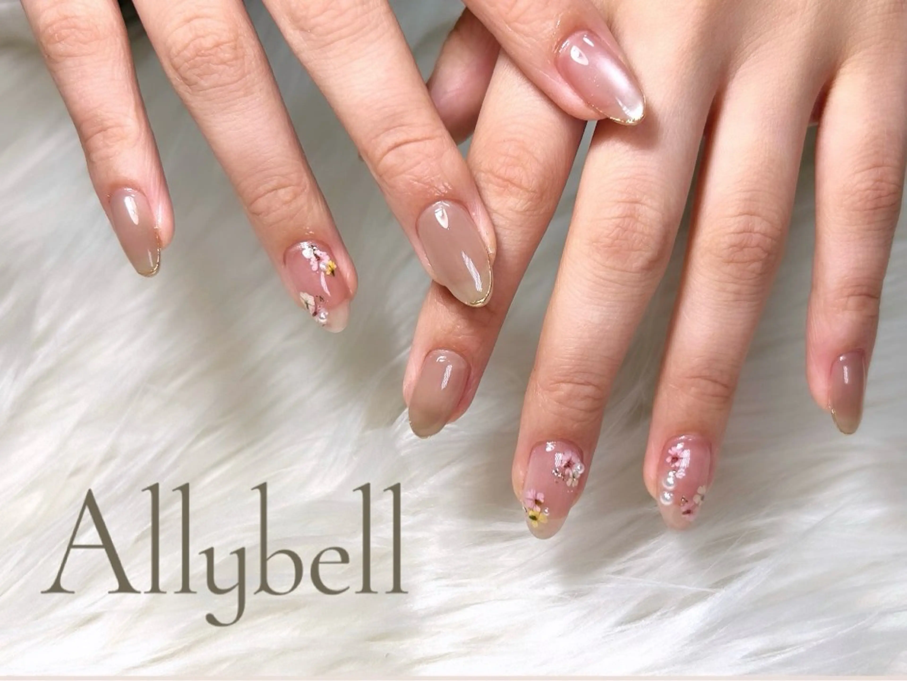 ネイル Allybell🫧 yuriのネイルデザイン